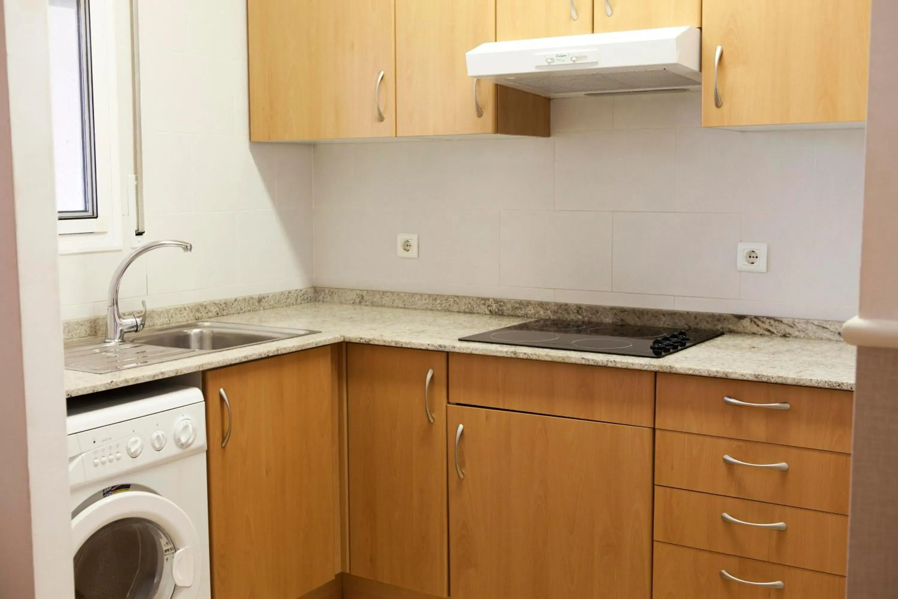 Three-Bedroom Apartment in Apartaments Las Dunas Three-Bedroom Apartment in Apartaments Las Dunas