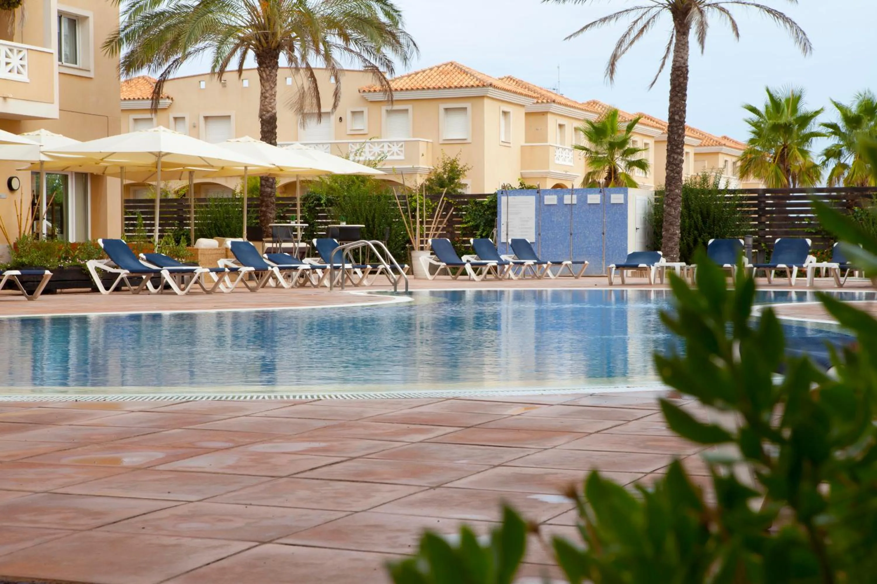 Property building in Apartaments Las Dunas