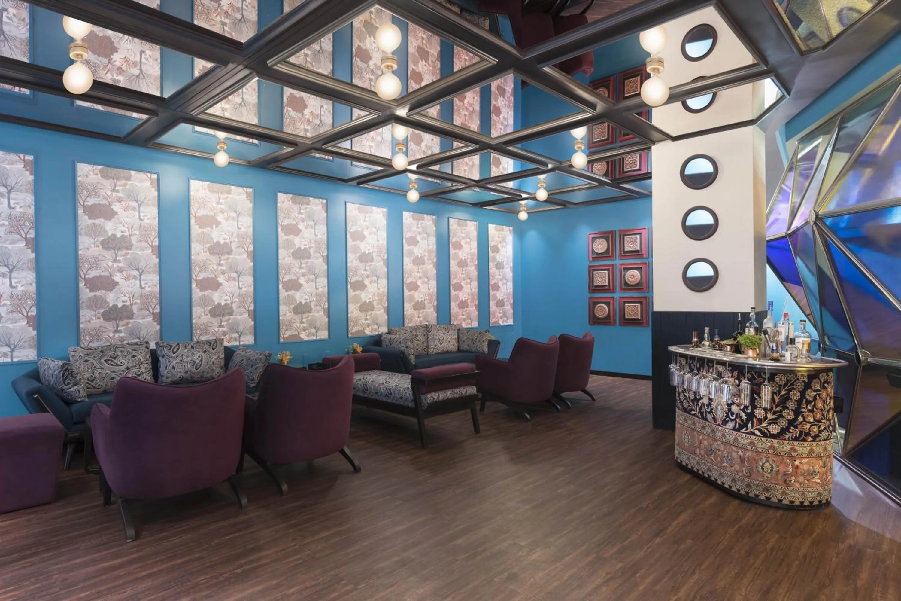 Seating area in Novotel Kolkata Hotel and Residences