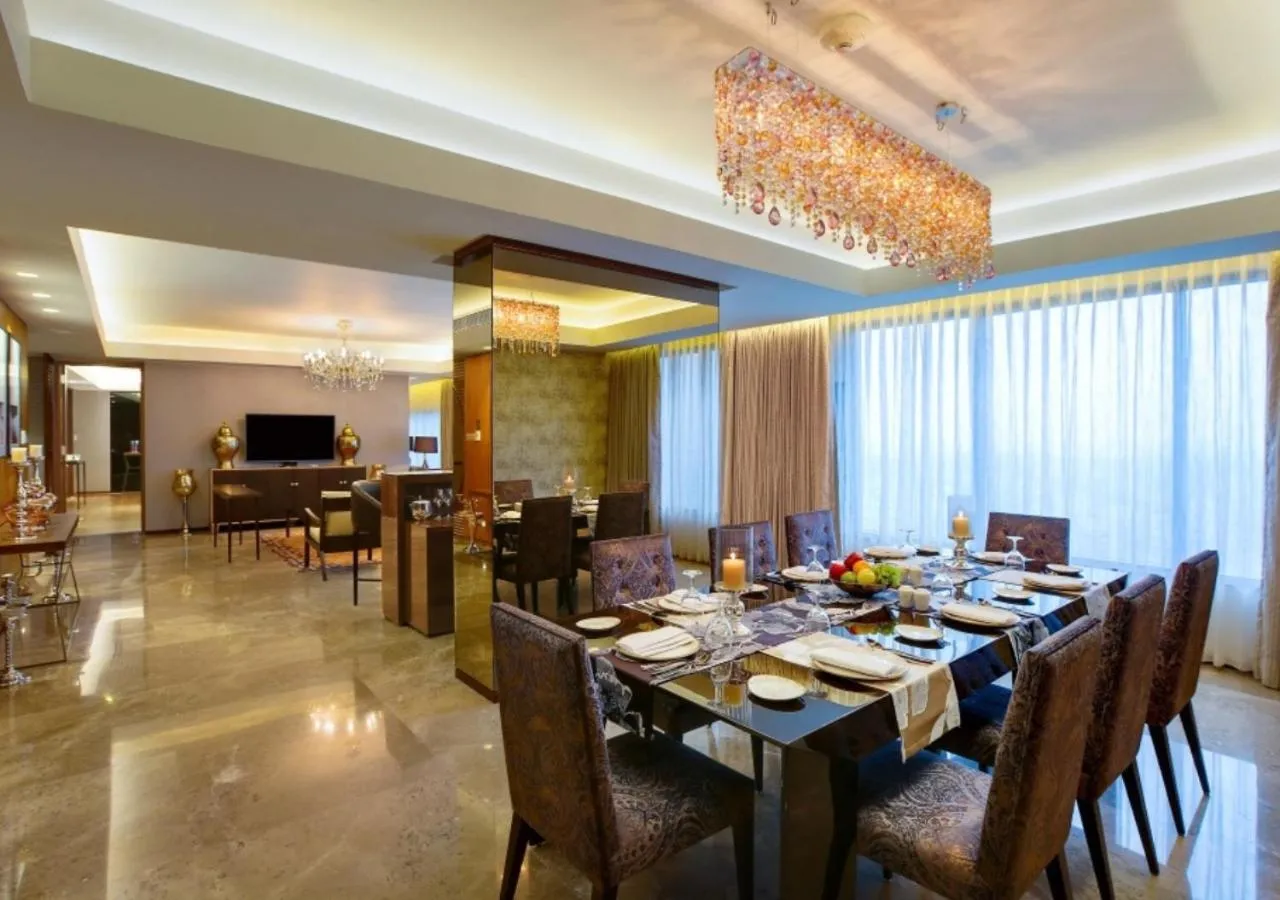 TV and multimedia in Novotel Kolkata Hotel and Residences
