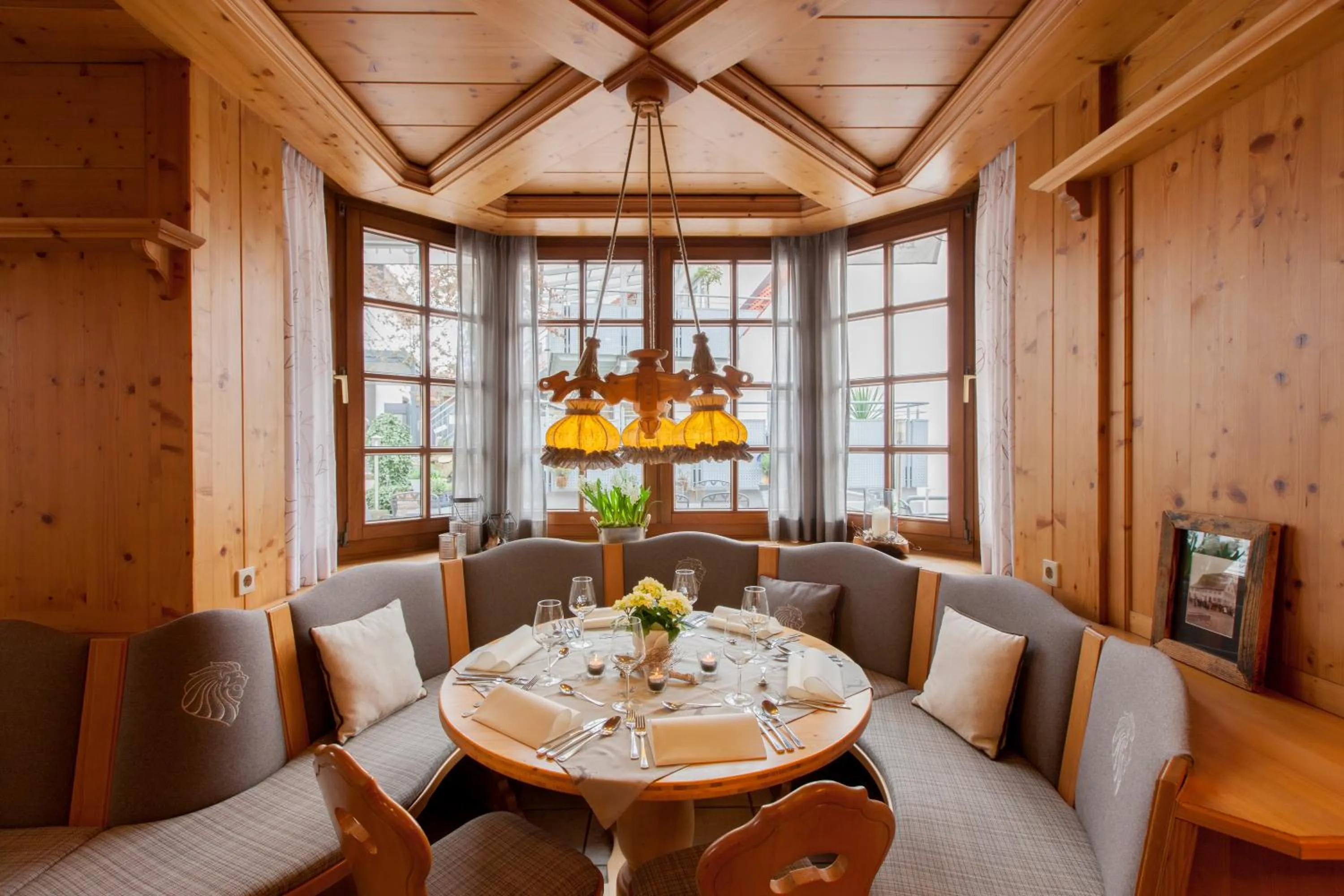 Restaurant/places to eat in Löwen Hotel & Restaurant