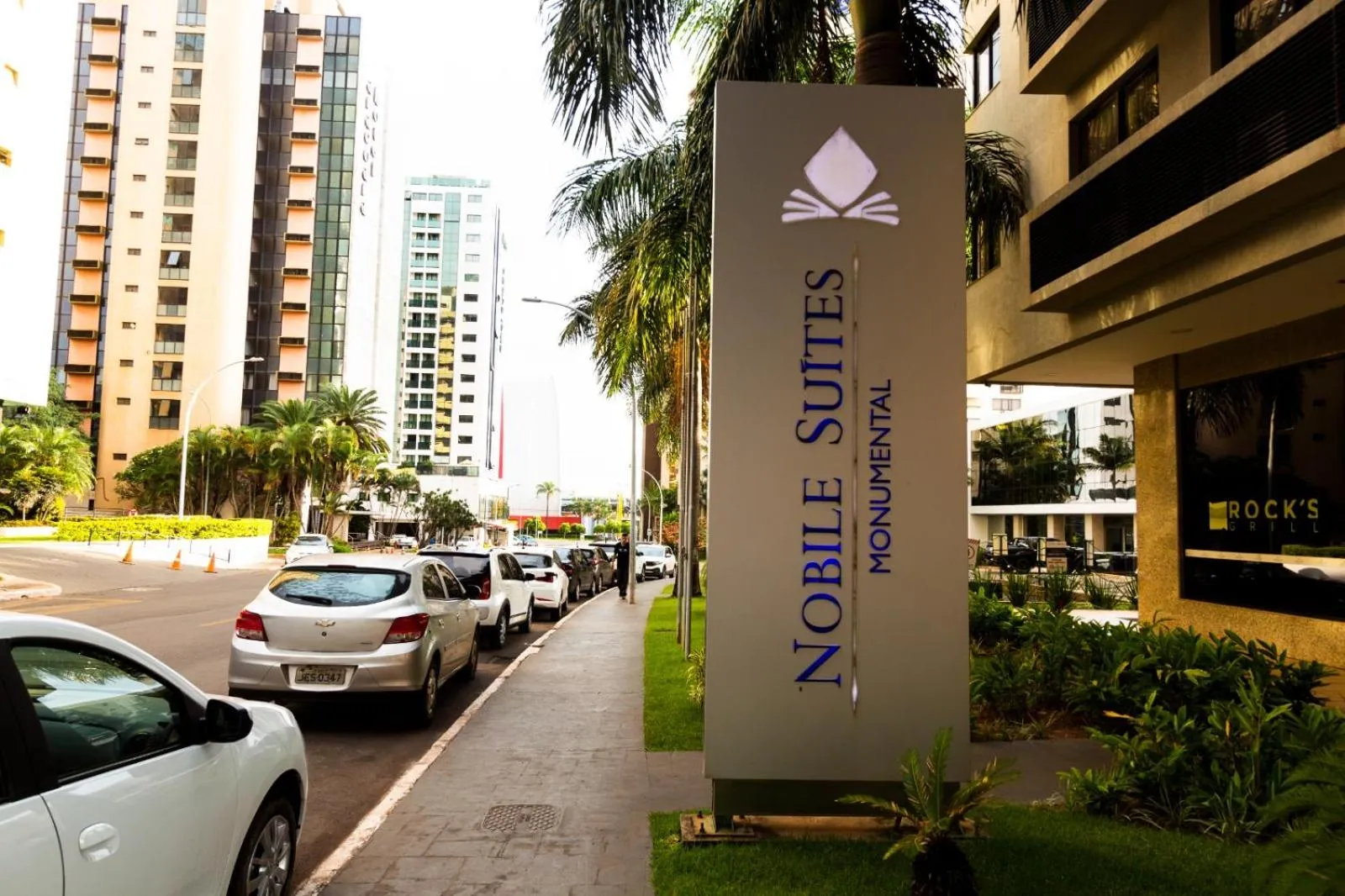 Property building in Apartamento, Nobile Suítes Monumental , localização e conforto