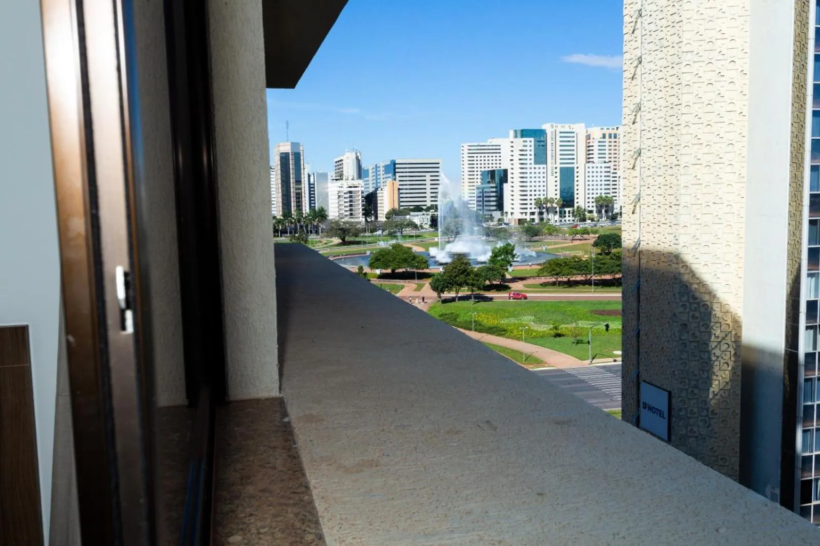 View (from property/room) in Apartamento, Nobile Suítes Monumental , localização e conforto