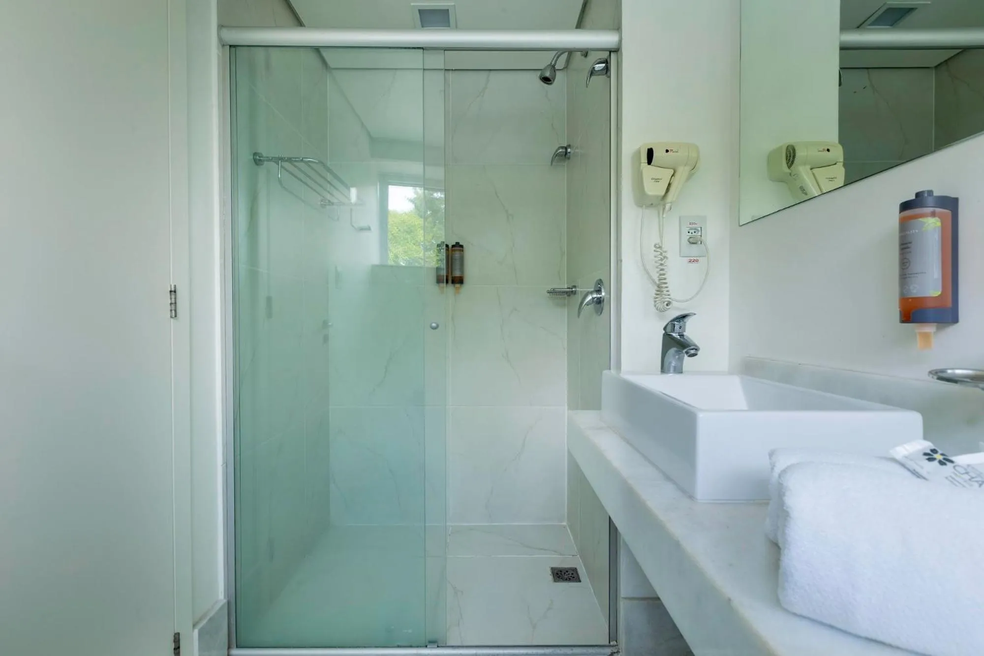 Bathroom in CHA Pampulha Design Hotel