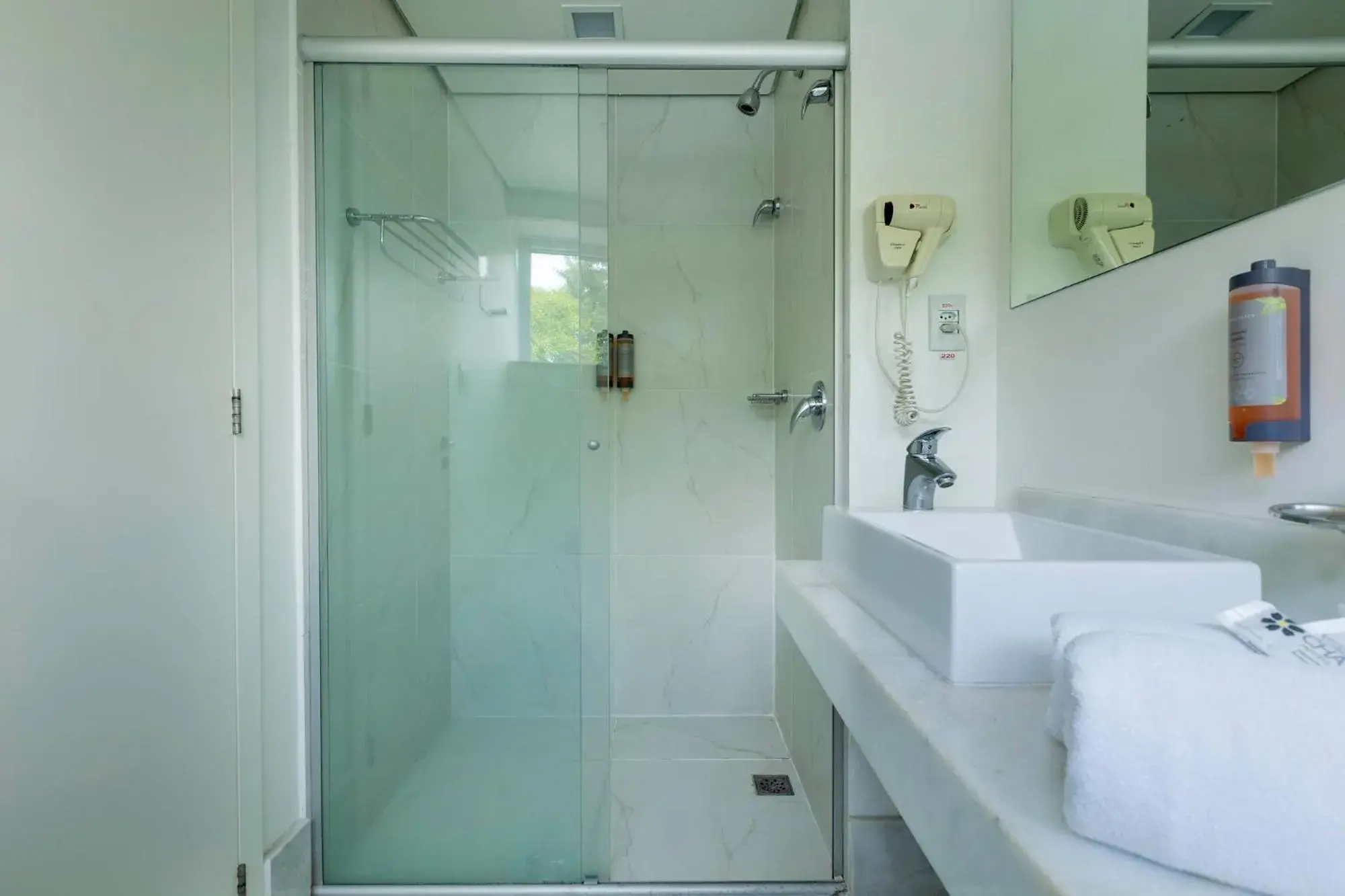 Bathroom in CHA Pampulha Design Hotel Bathroom in CHA Pampulha Design Hotel