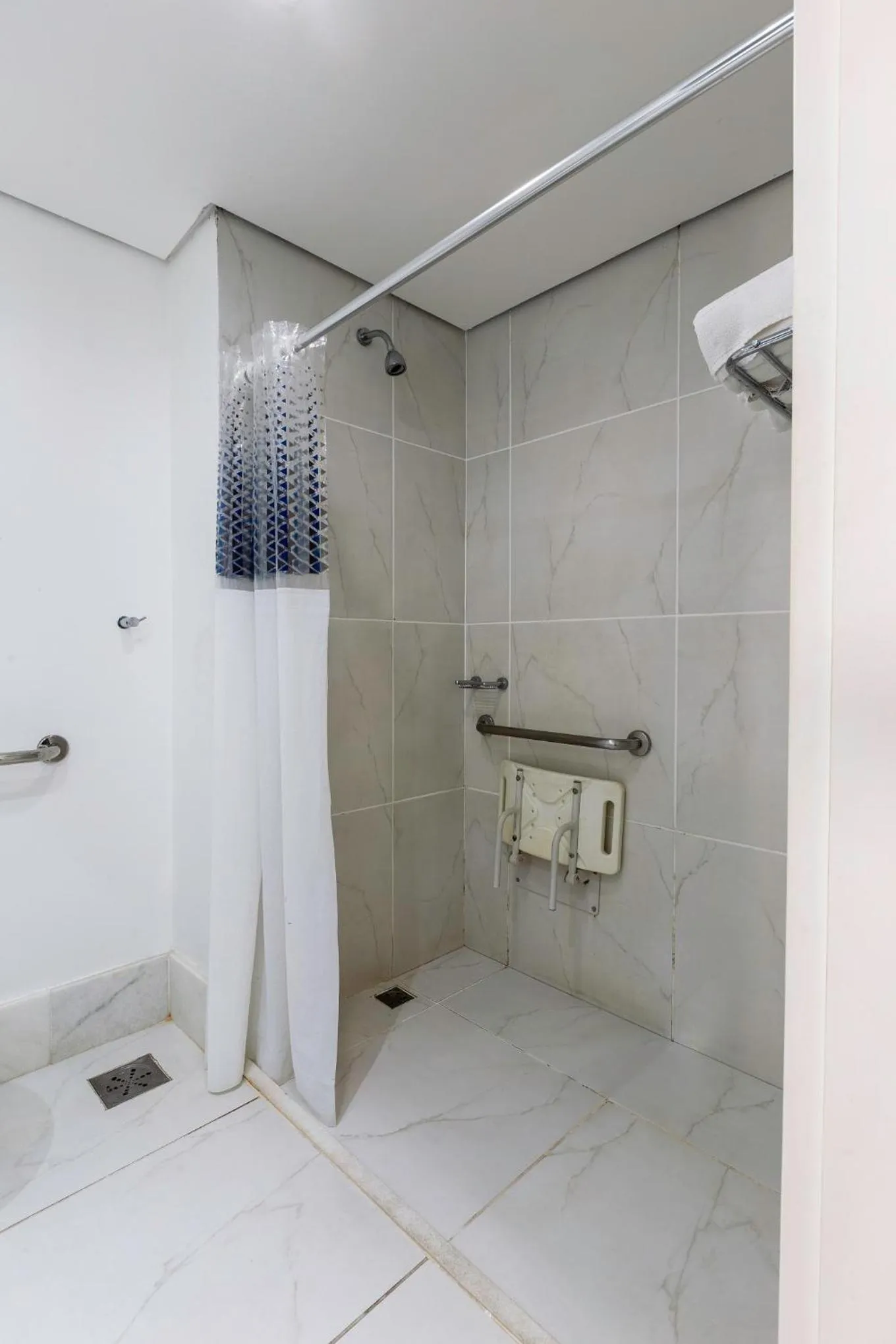 acessibility in CHA Pampulha Design Hotel