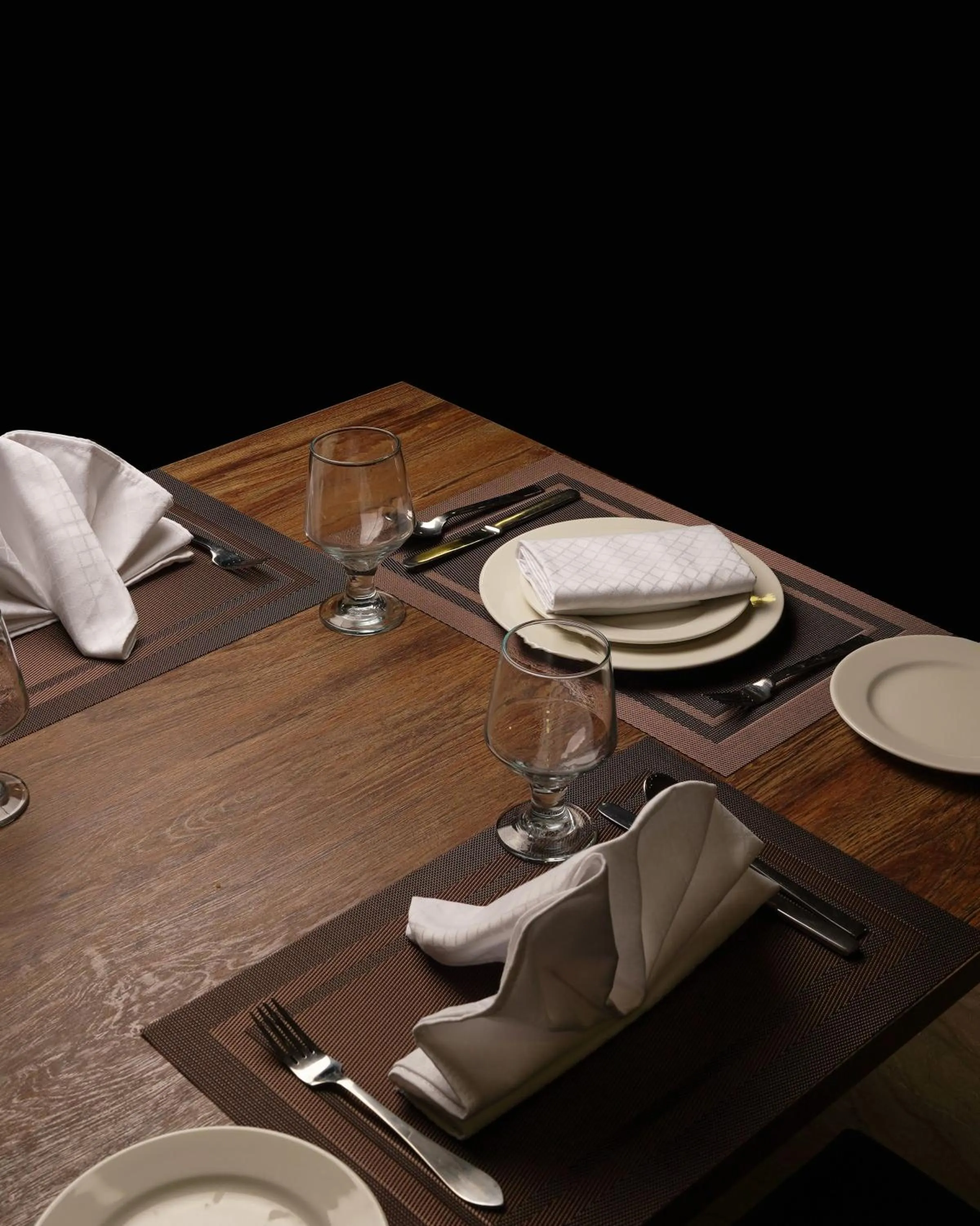 Restaurant/places to eat in Faletti's Express- Shimla Hill