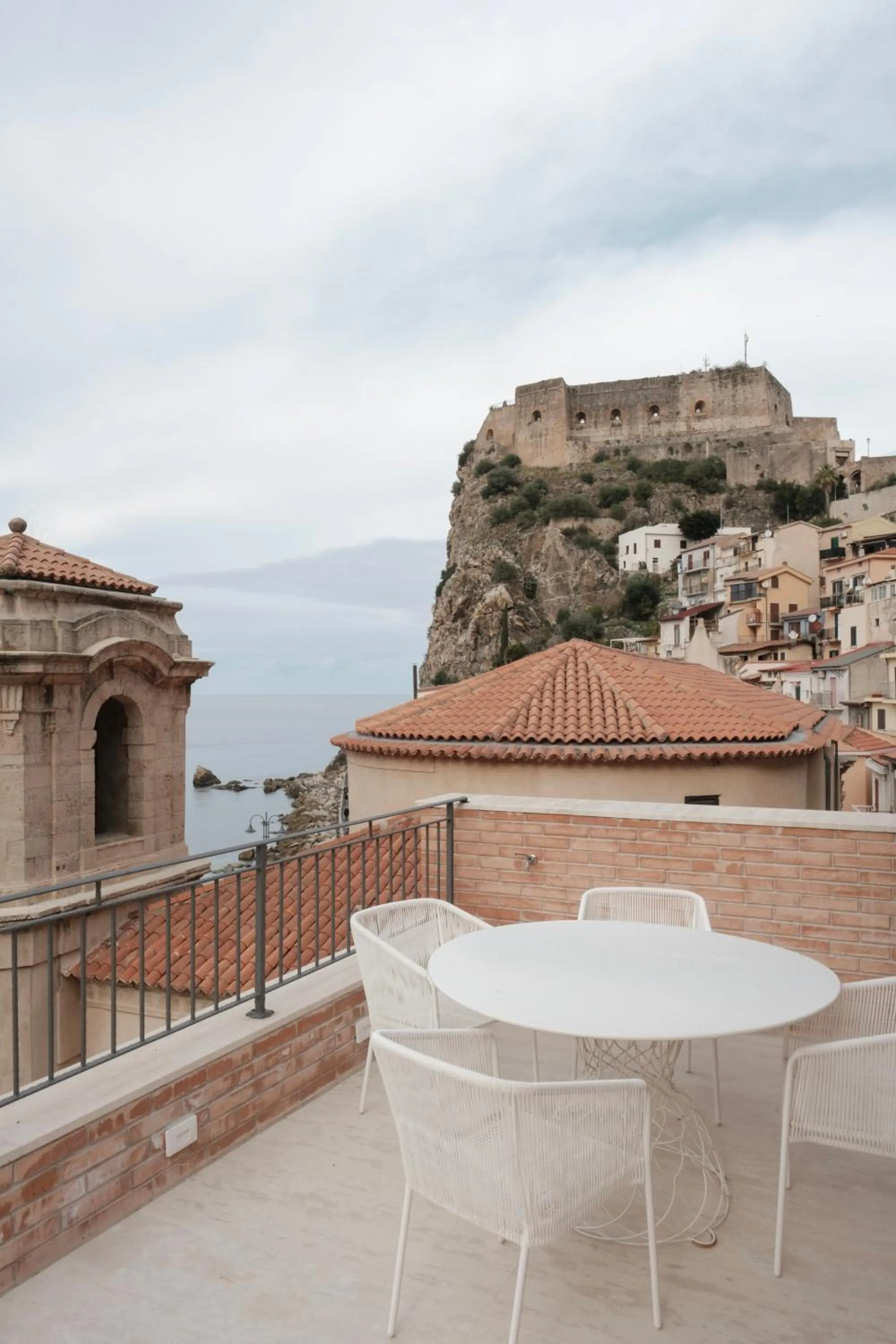 Penthouse Apartment in La balza di Scilla