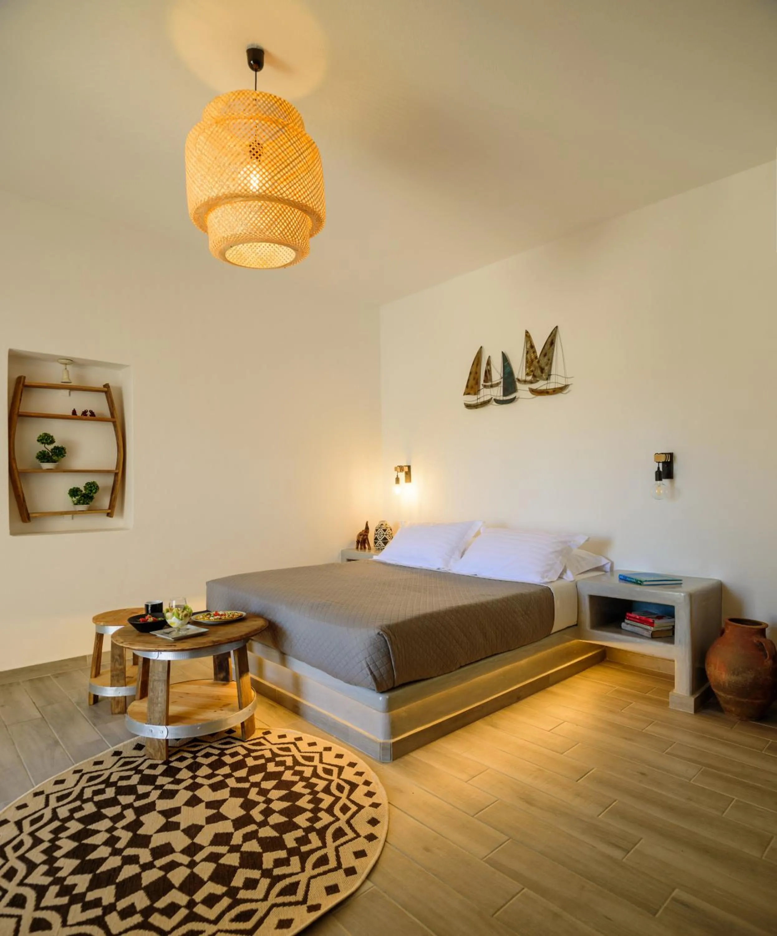 Athiri Luxury Suites