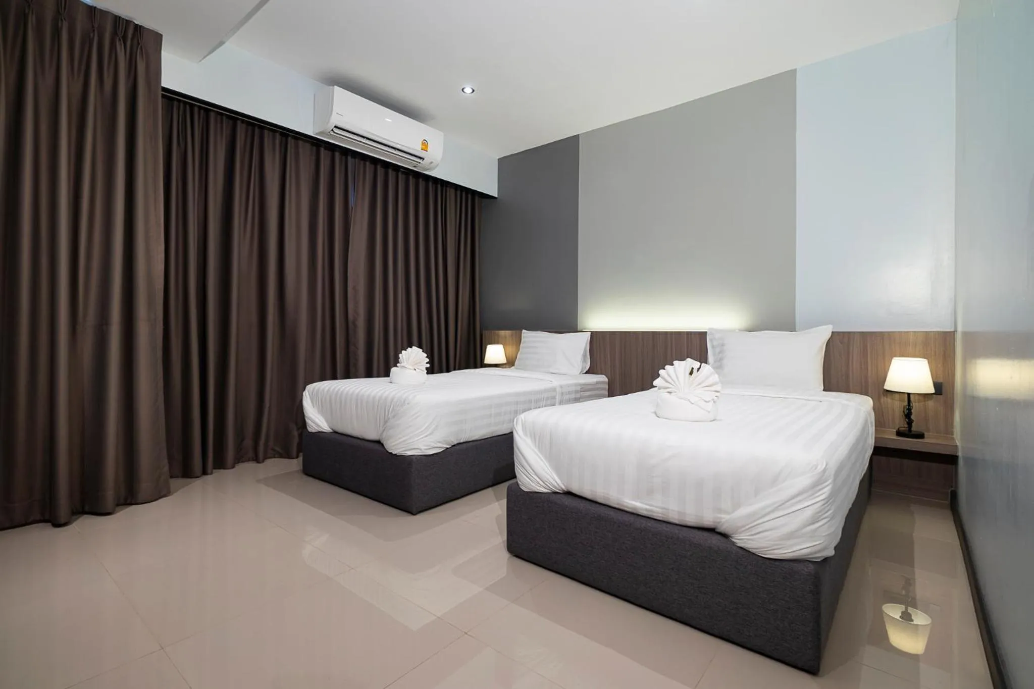 Bed in YSW Hotel Lopburi