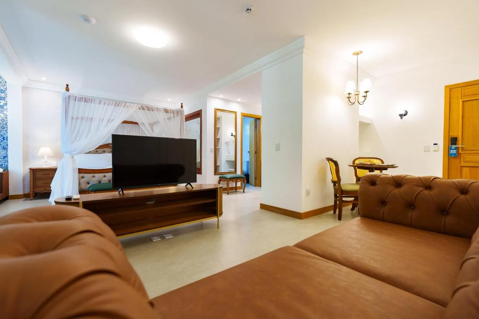 TV and multimedia in Resende Imperial Hotel & Spa