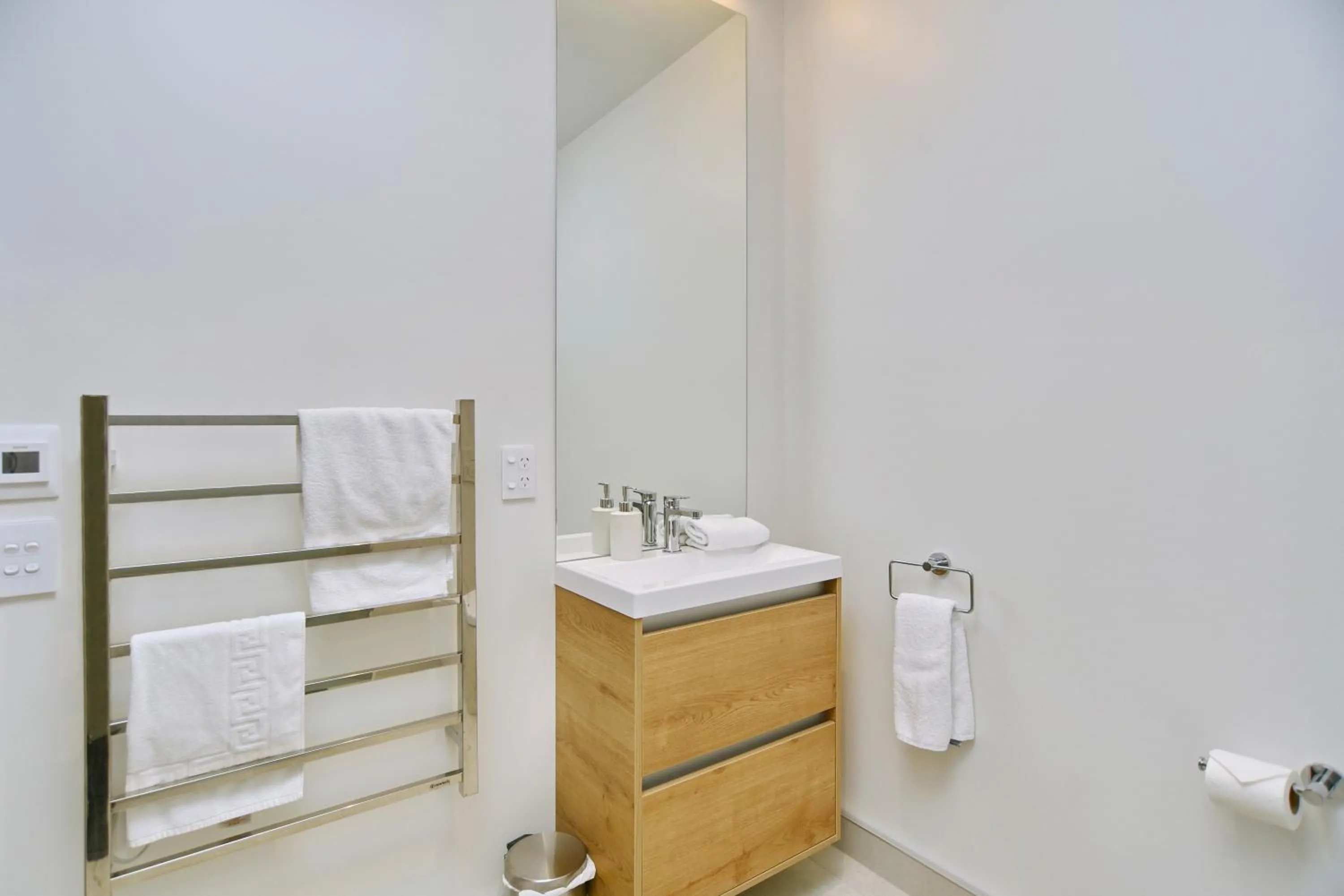 Bathroom in Worcester Terrace One - Christchurch Holiday Homes