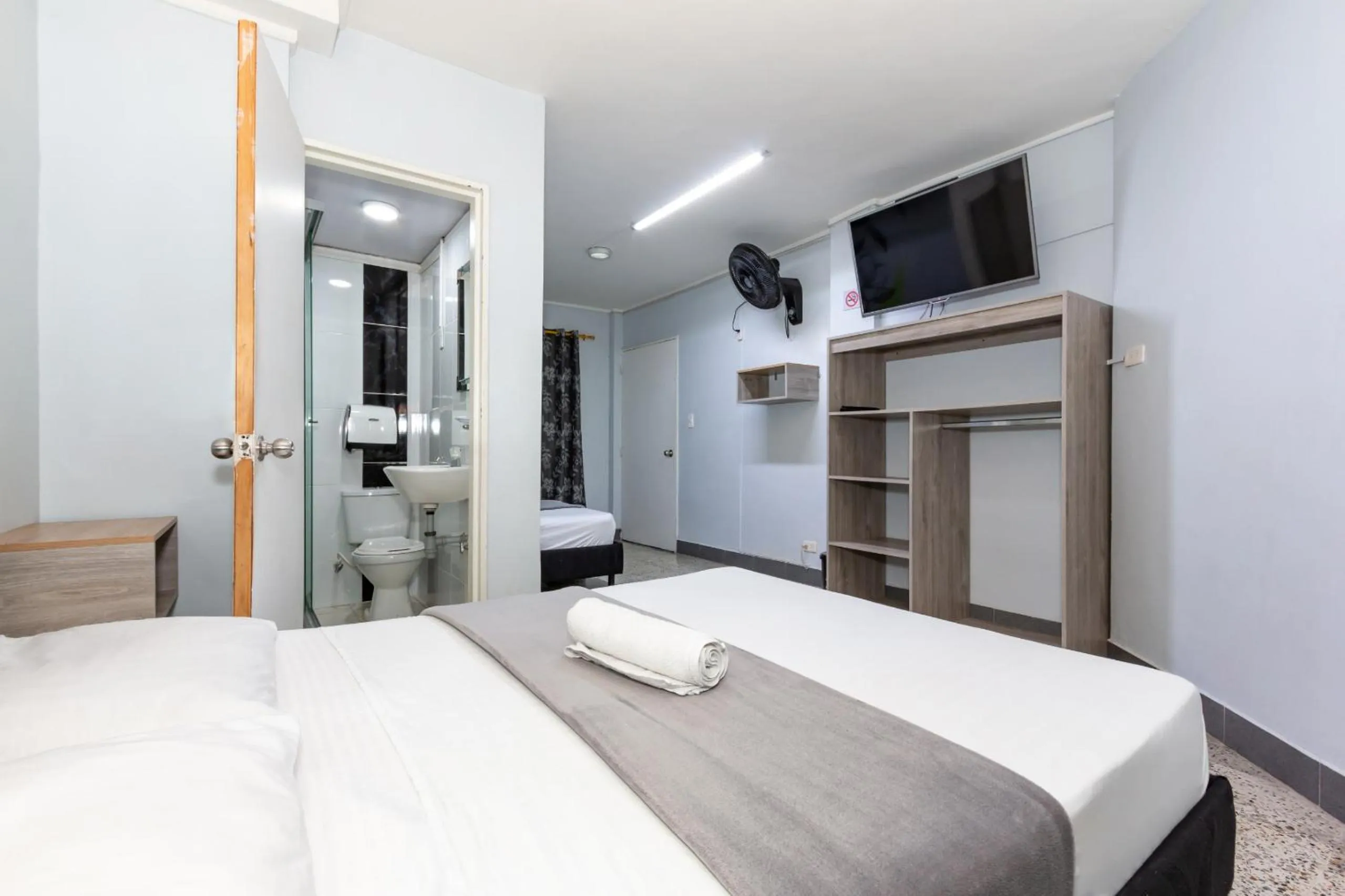 Photo of the whole room, Bed in Hotel Guayacanes 70