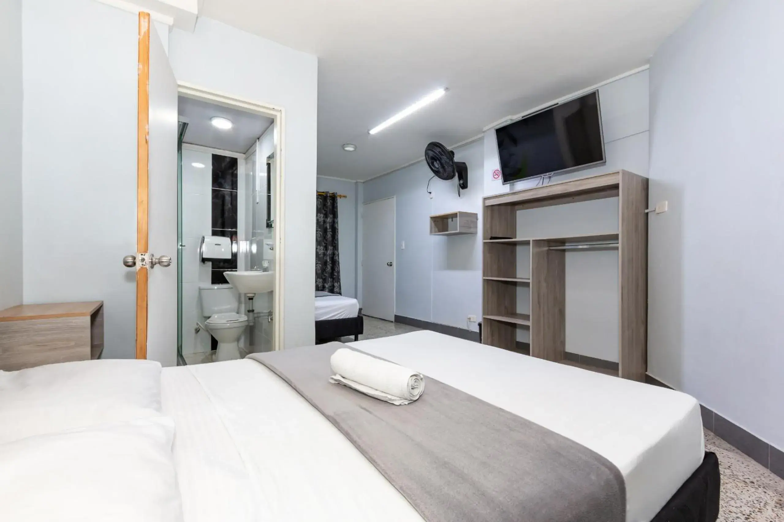 Double Room - single occupancy in Hotel Guayacanes 70 Double Room - single occupancy in Hotel Guayacanes 70