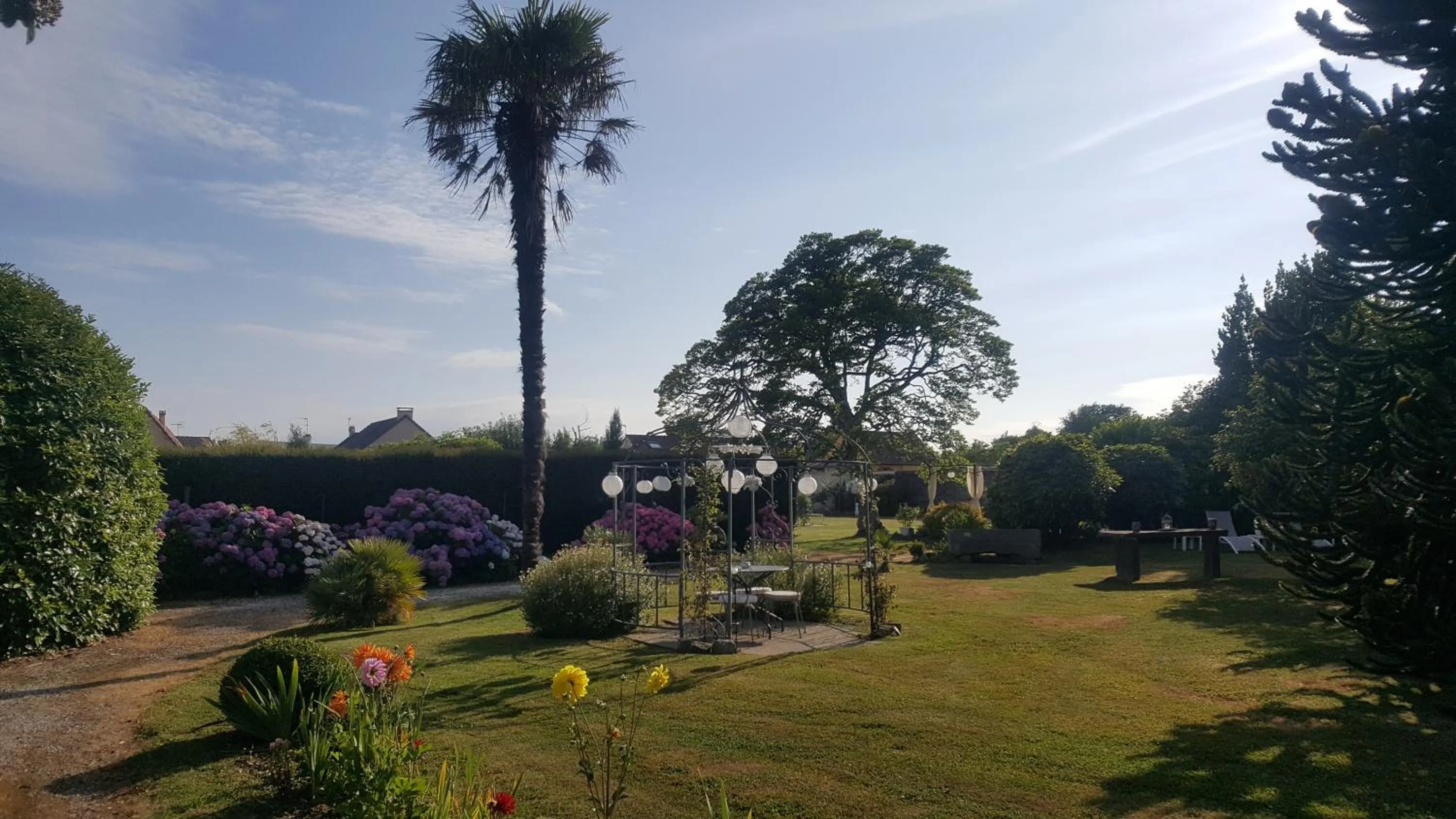 Garden in La Clef Dort