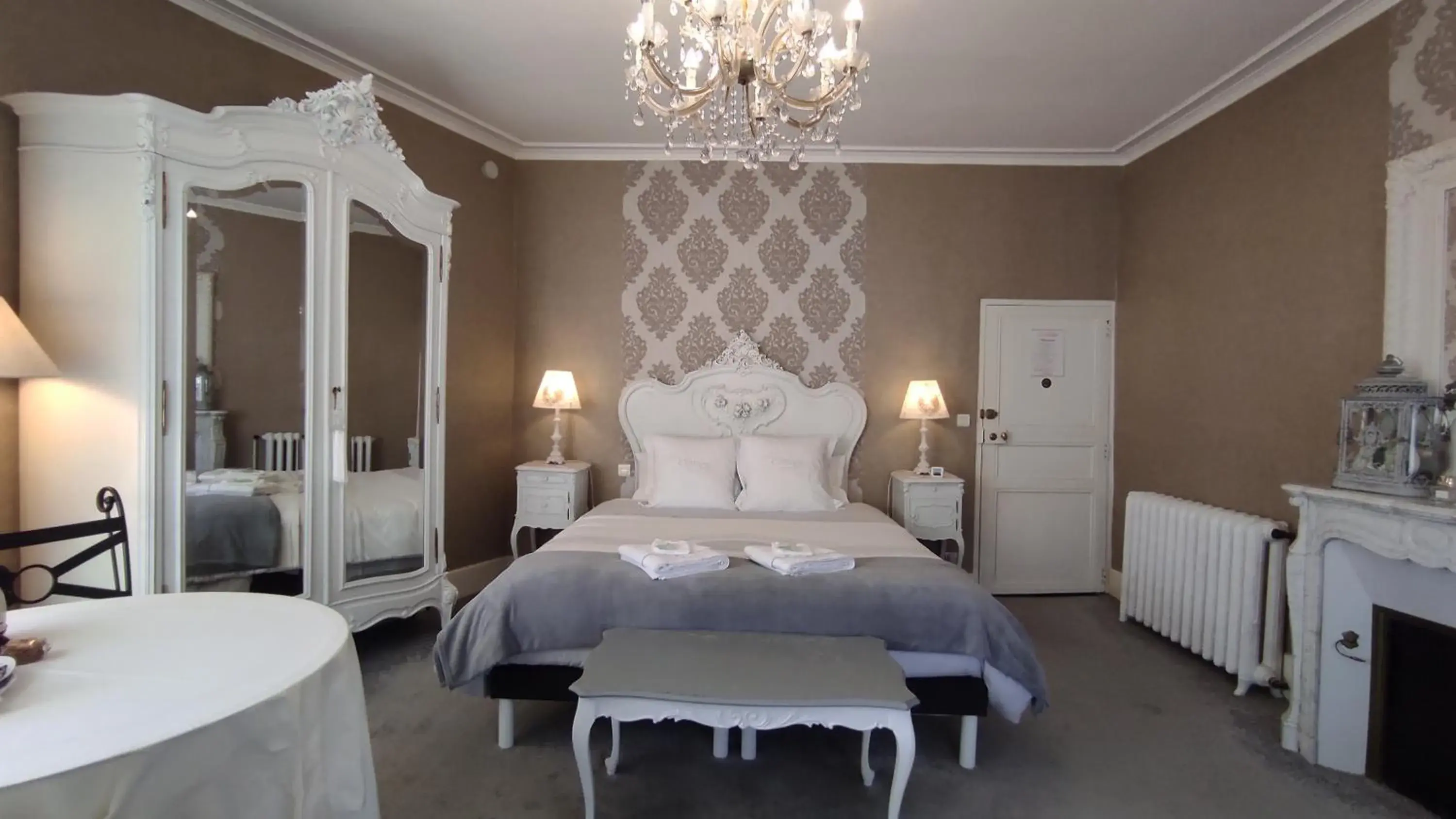 King Room - single occupancy in La Clef Dort King Room - single occupancy in La Clef Dort