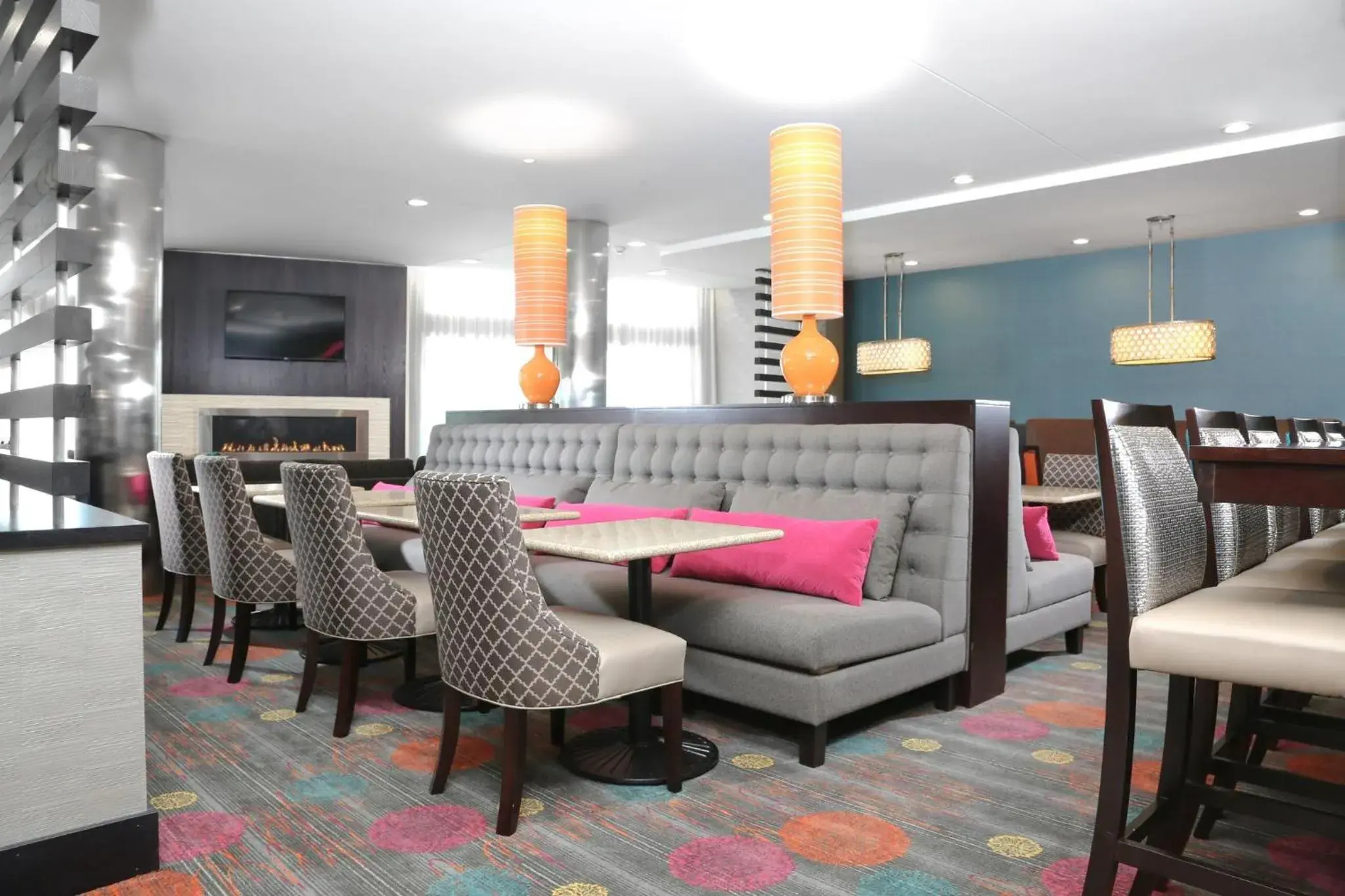 Property building in Holiday Inn Express Moline - Quad Cities Area by IHG Property building in Holiday Inn Express Moline - Quad Cities Area by IHG