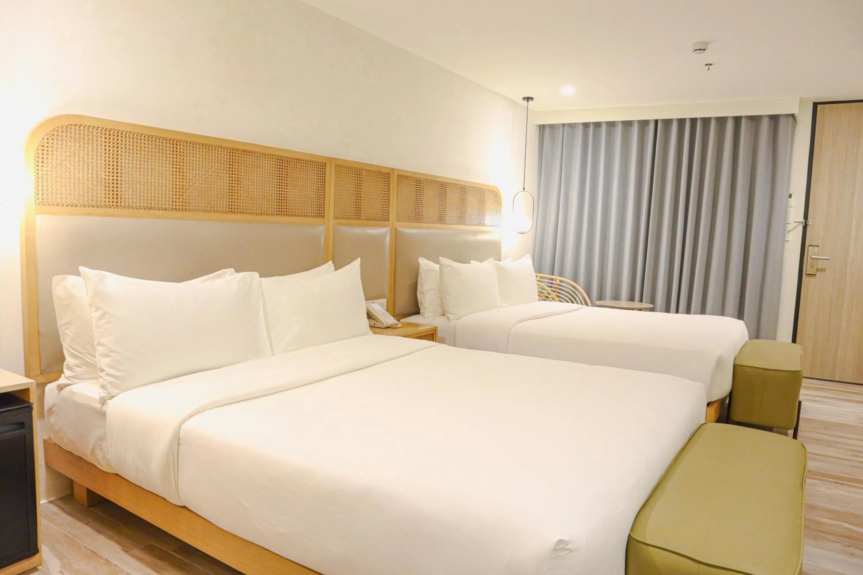 Bedroom, Bed in Mandarin Nest Boracay