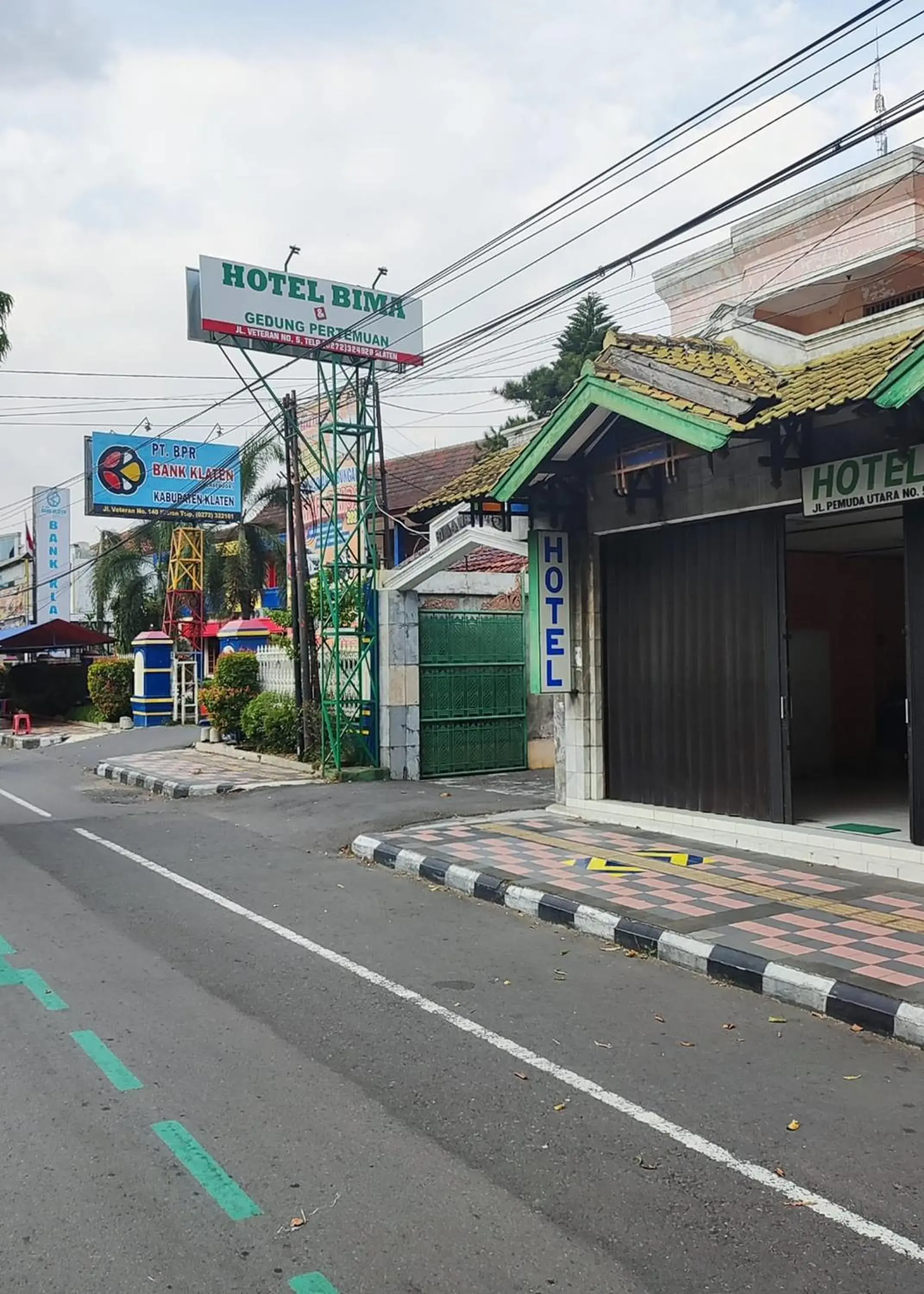 Property building in Hotel Bima Property building in Hotel Bima