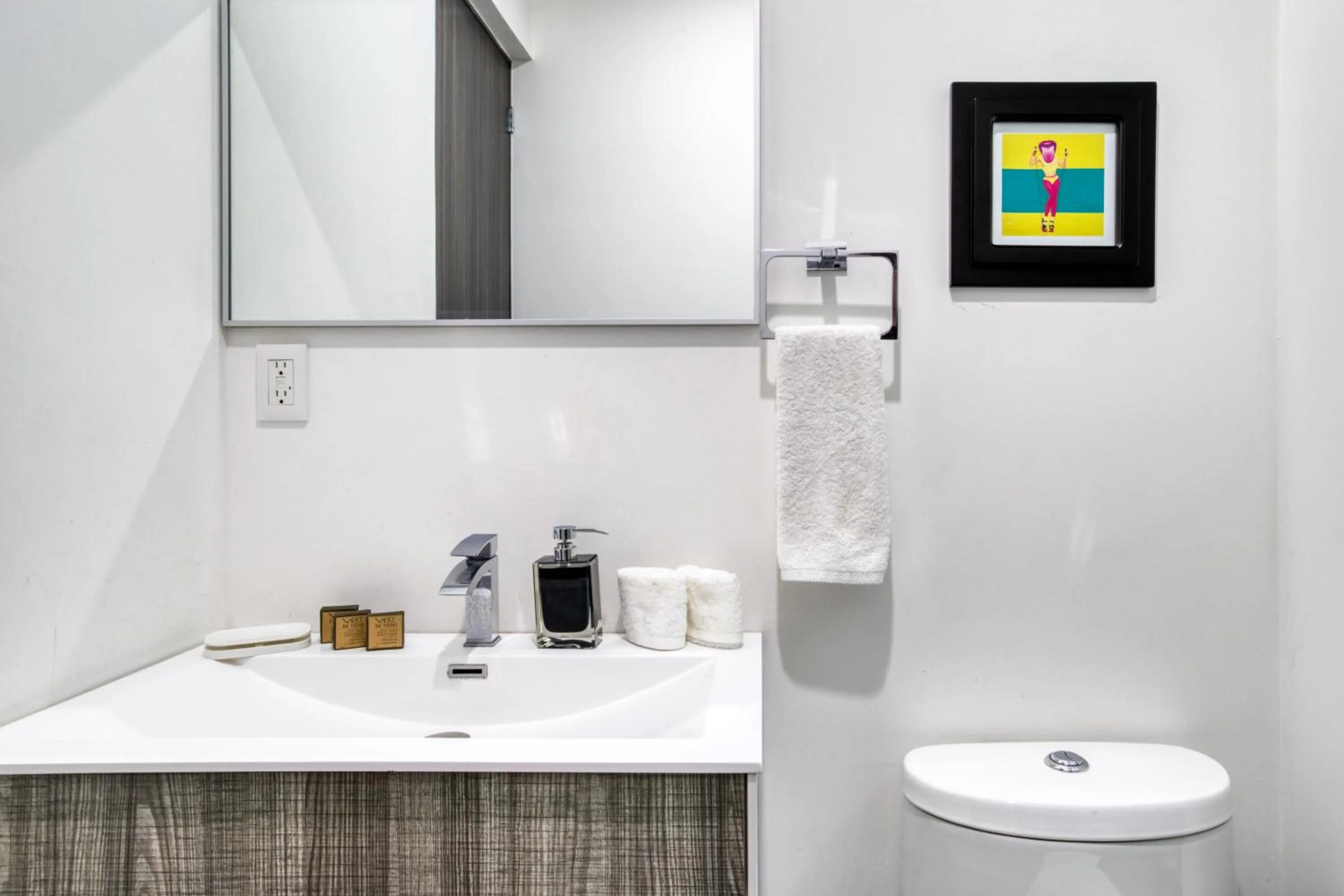 Bathroom in MEDELLIN by Mr W