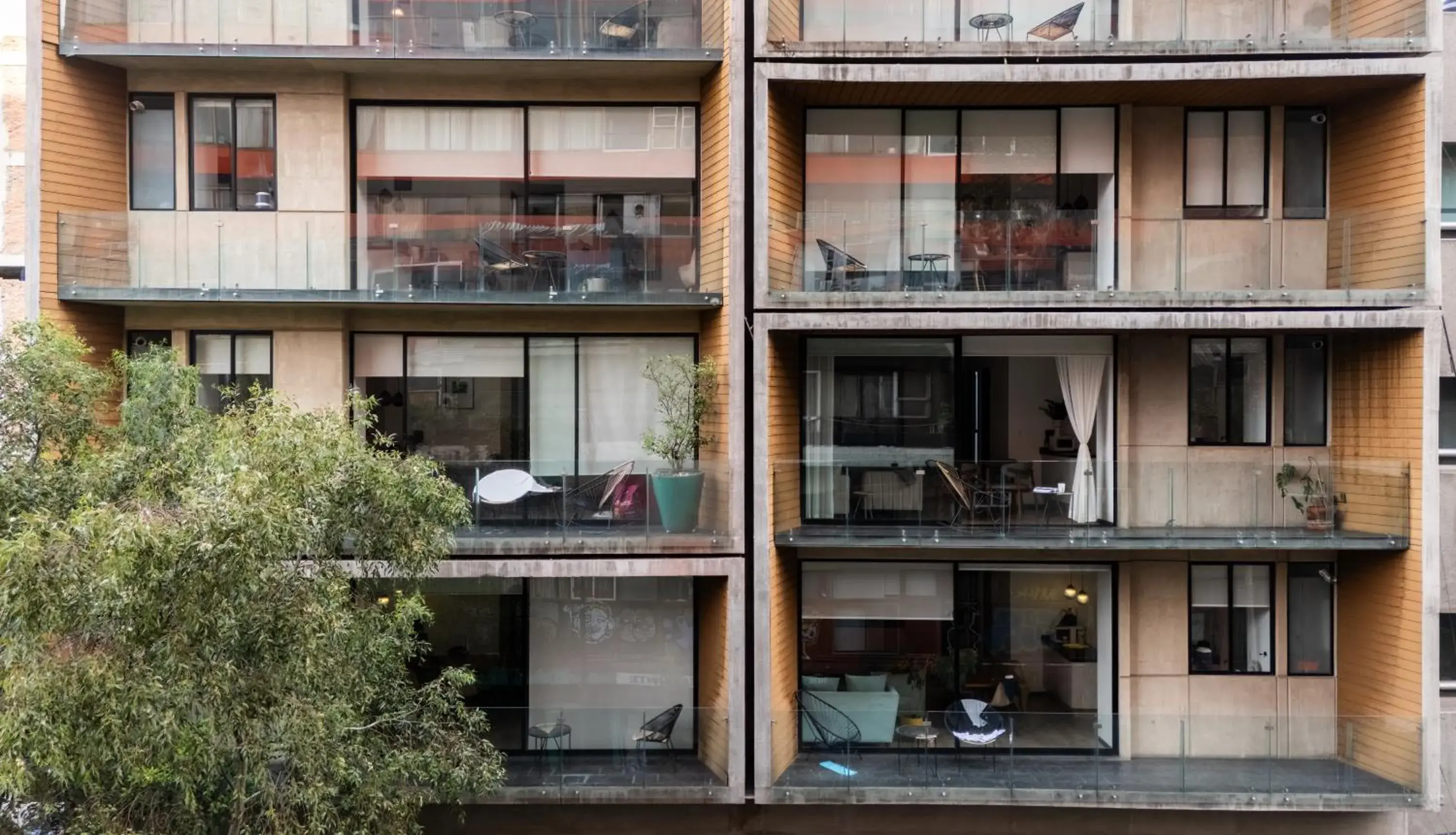 Facade/entrance in MEDELLIN by Mr W Facade/entrance in MEDELLIN by Mr W