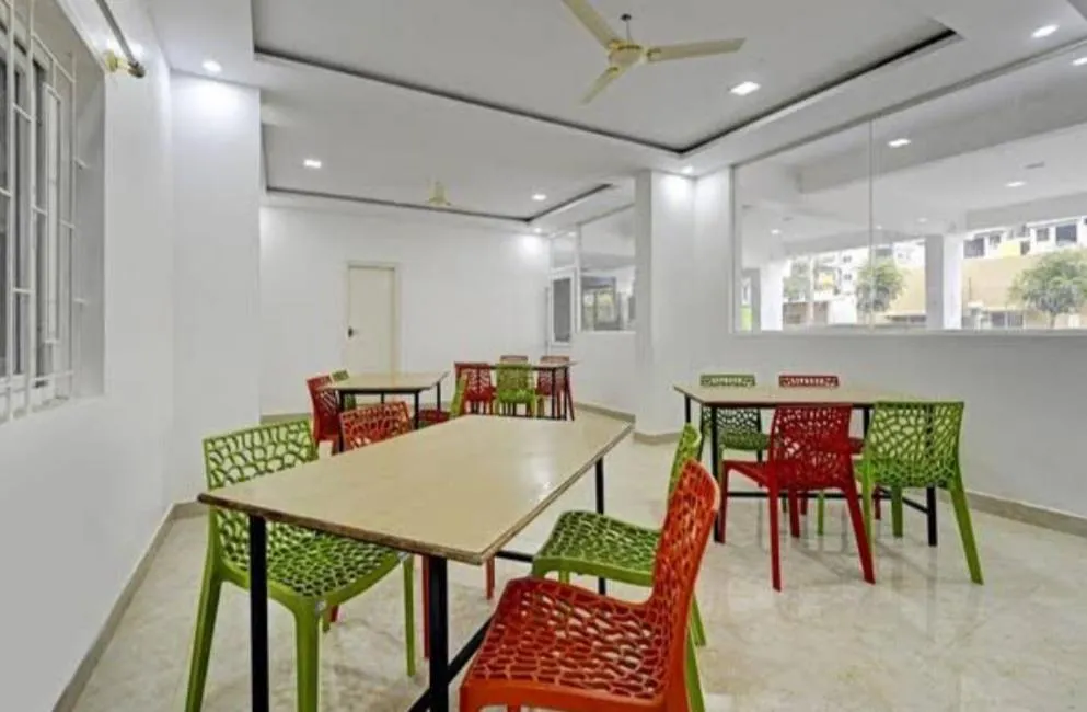 Restaurant/places to eat in Prince residency Venue