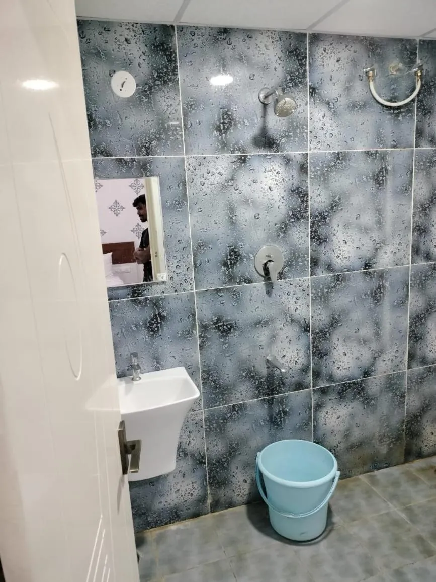 Shower in Prince residency Venue