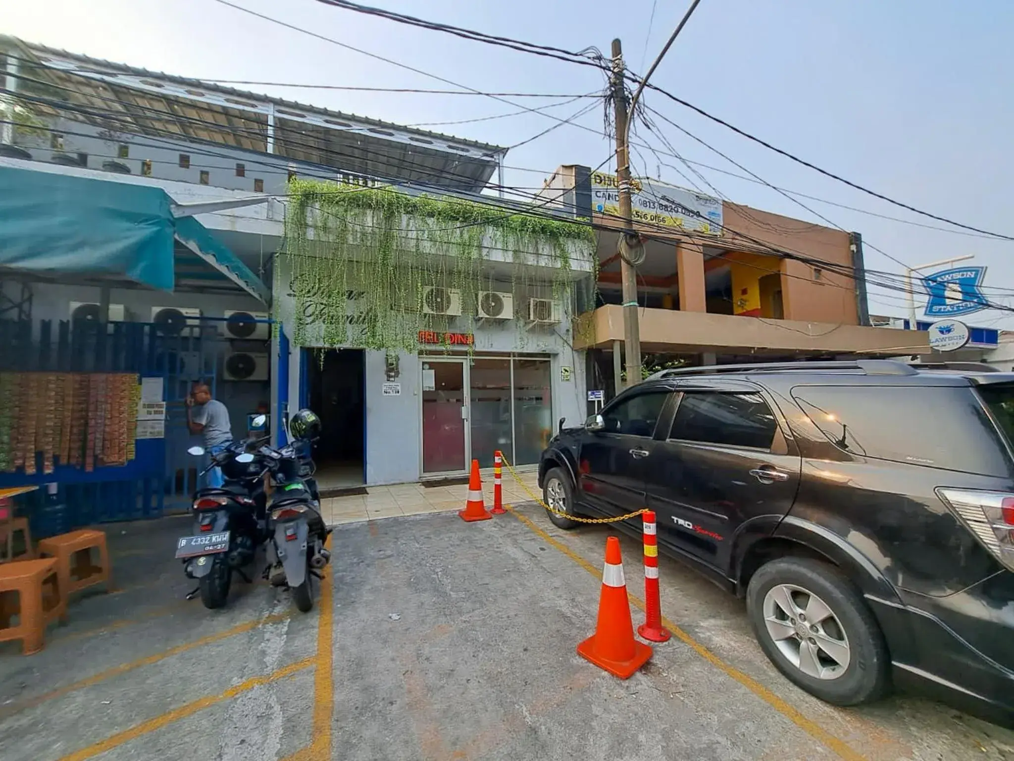 Property building in Hotel Dinar Family Property building in Hotel Dinar Family