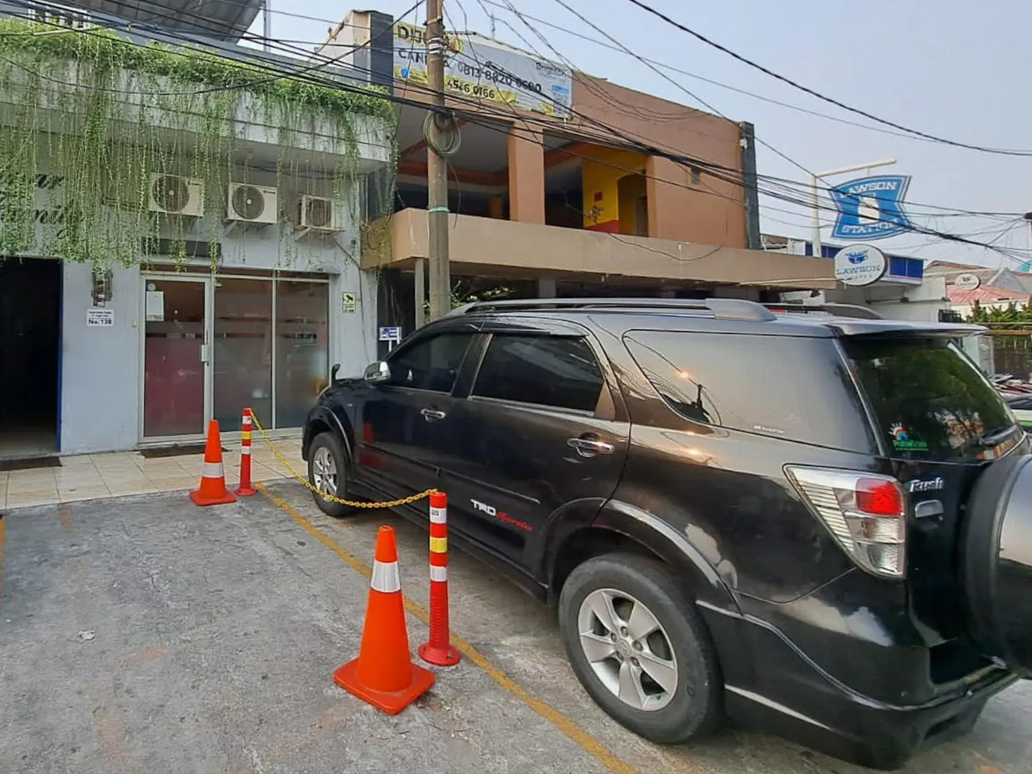 Property building in Hotel Dinar Family Property building in Hotel Dinar Family