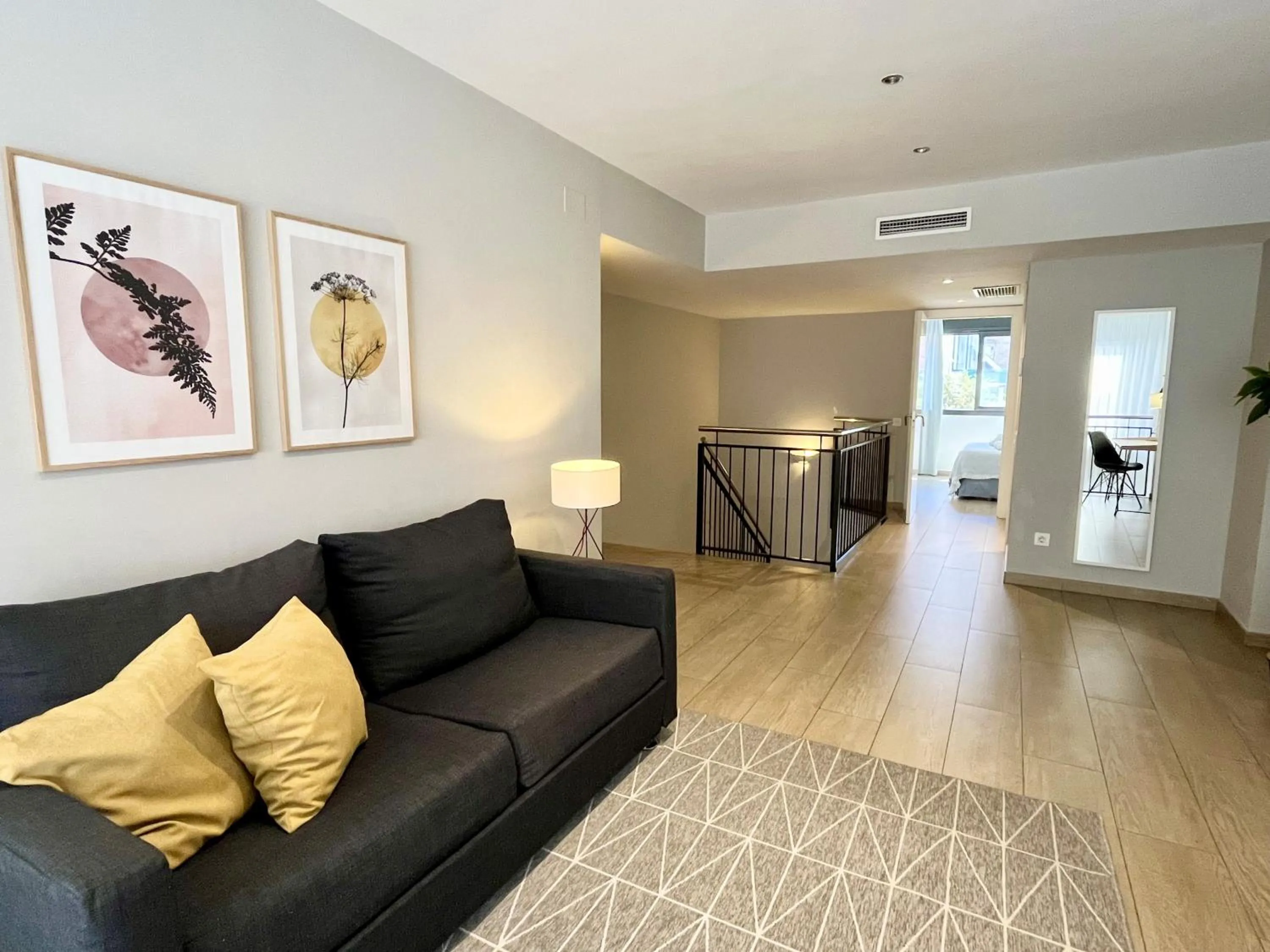 Living room in Feelathome Plaza Apartments