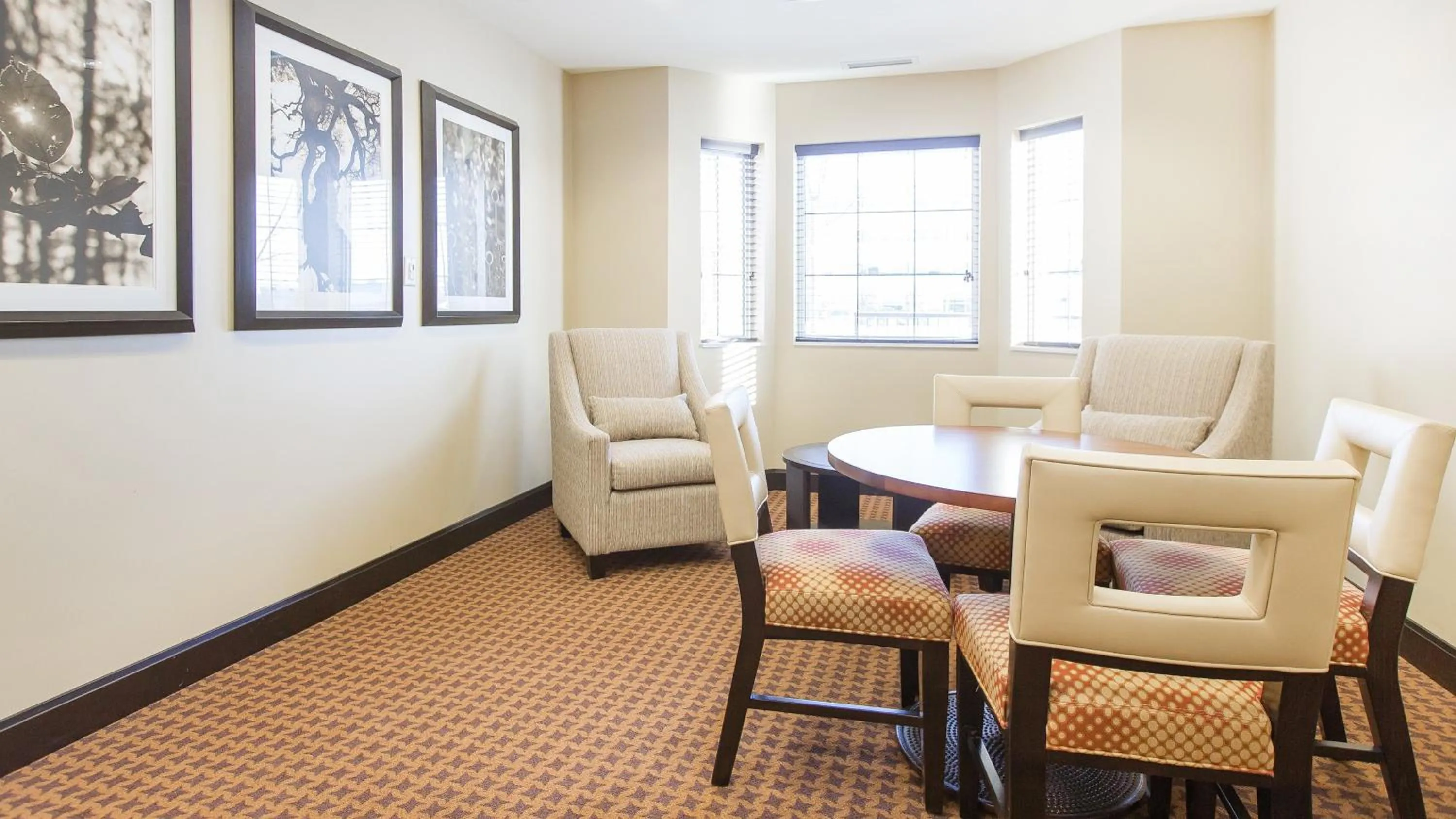 Game Room in Staybridge Suites West Edmonton by IHG