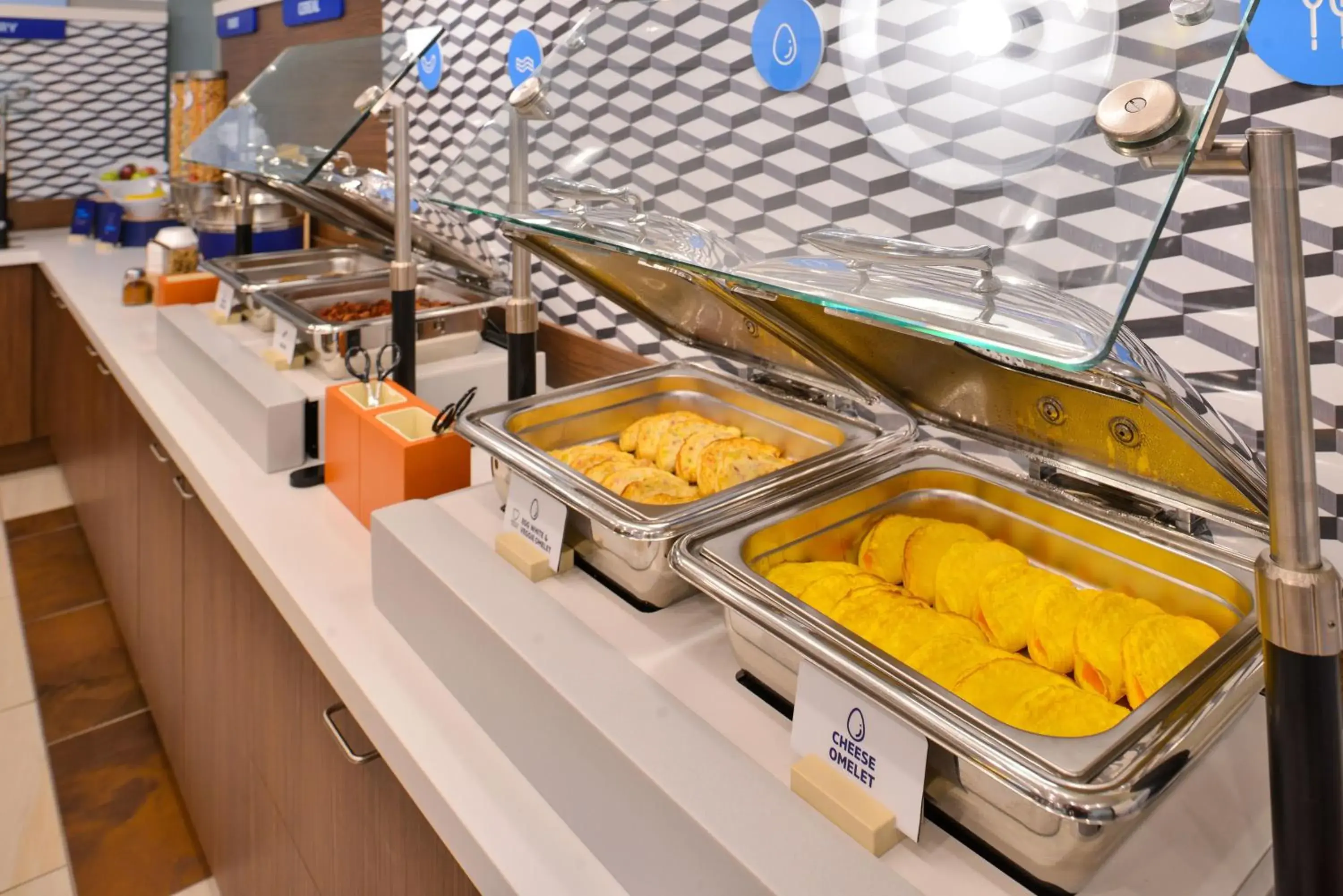 Breakfast in Holiday Inn Express and Suites Atascocita - Humble - Kingwood by IHG Breakfast in Holiday Inn Express and Suites Atascocita - Humble - Kingwood by IHG