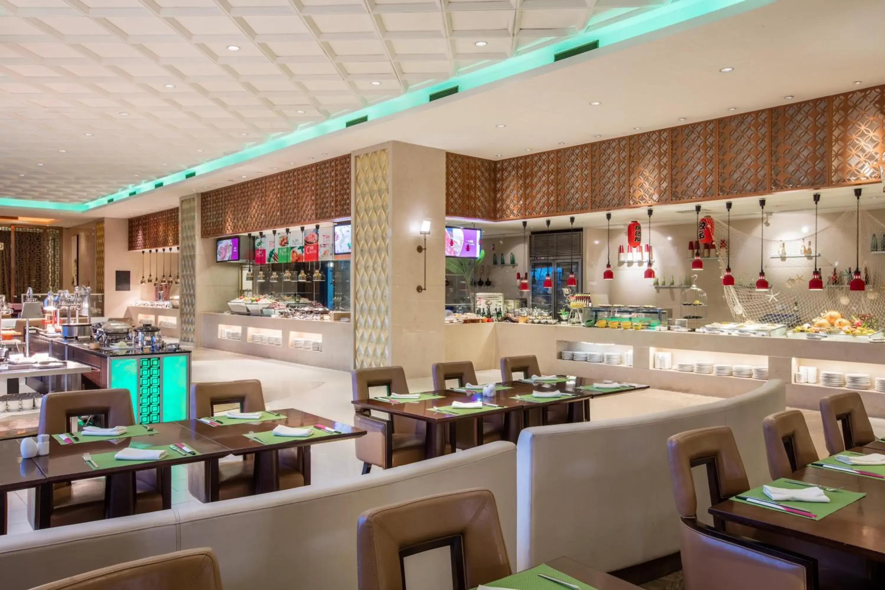 Restaurant/Places to Eat in Crowne Plaza Shaoxing, an IHG Hotel Restaurant/Places to Eat in Crowne Plaza Shaoxing, an IHG Hotel