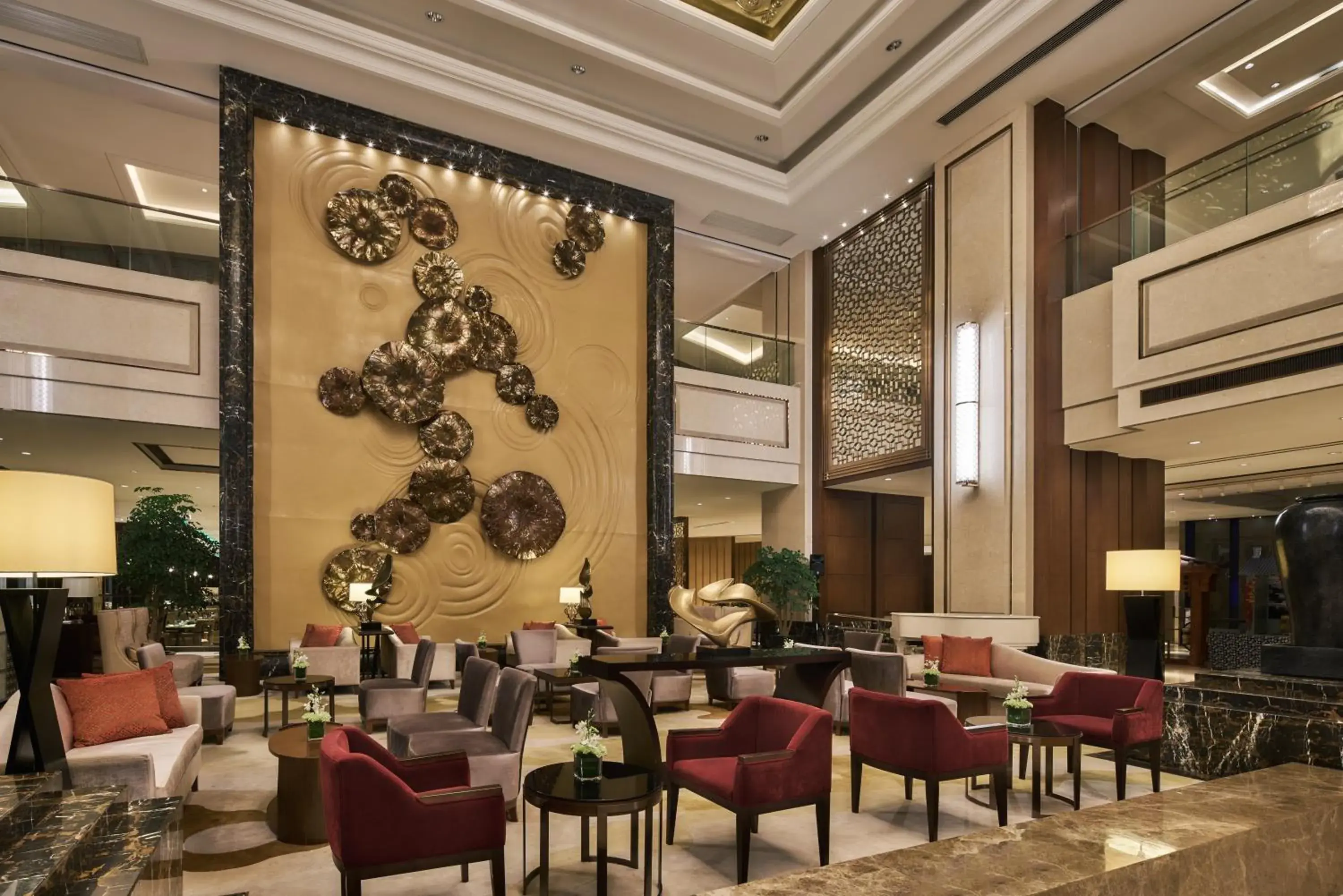 Property building, Restaurant/Places to Eat in Crowne Plaza Shaoxing, an IHG Hotel Property building, Restaurant/Places to Eat in Crowne Plaza Shaoxing, an IHG Hotel