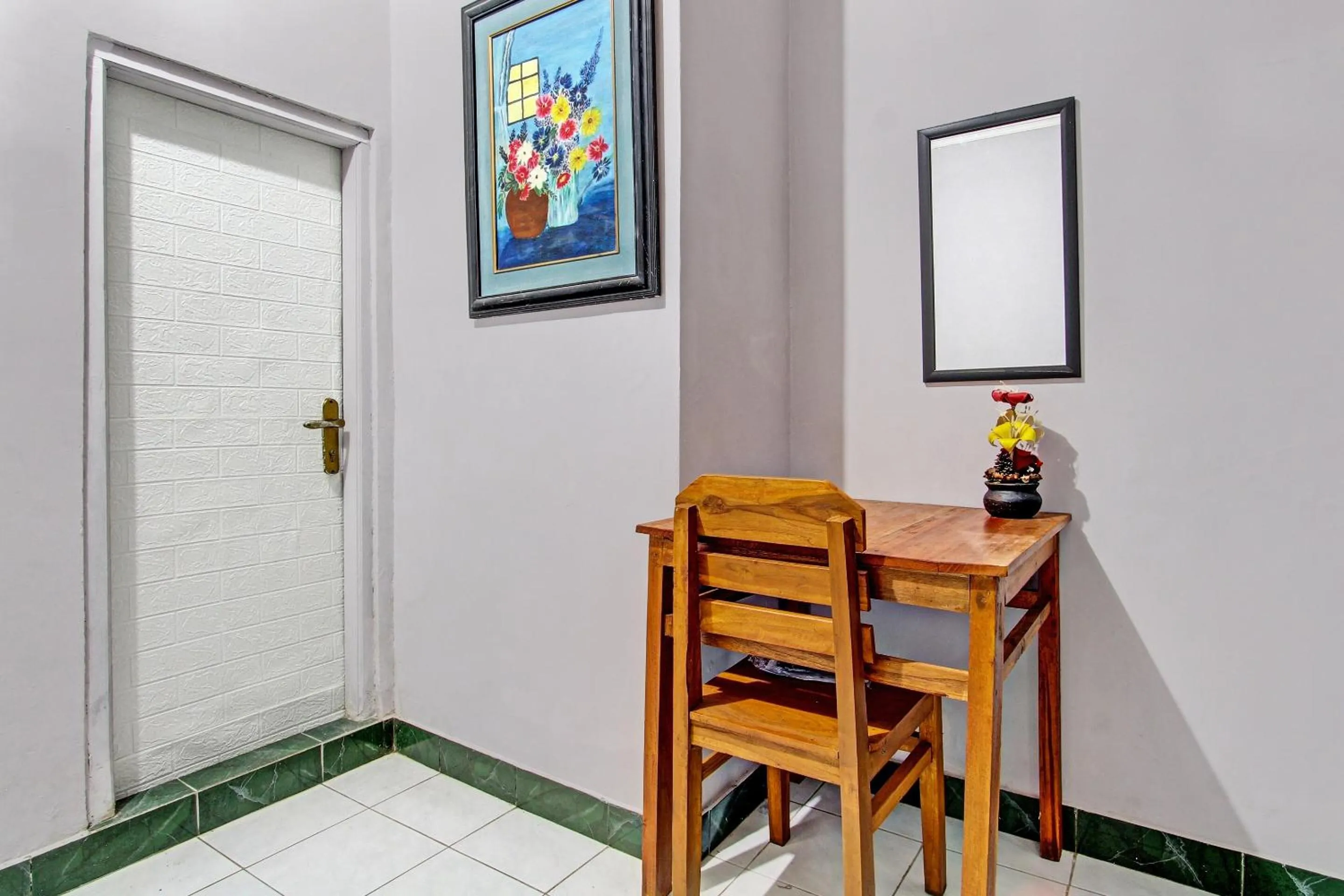 Bedroom in OYO Life 92575 Zazi Homestay