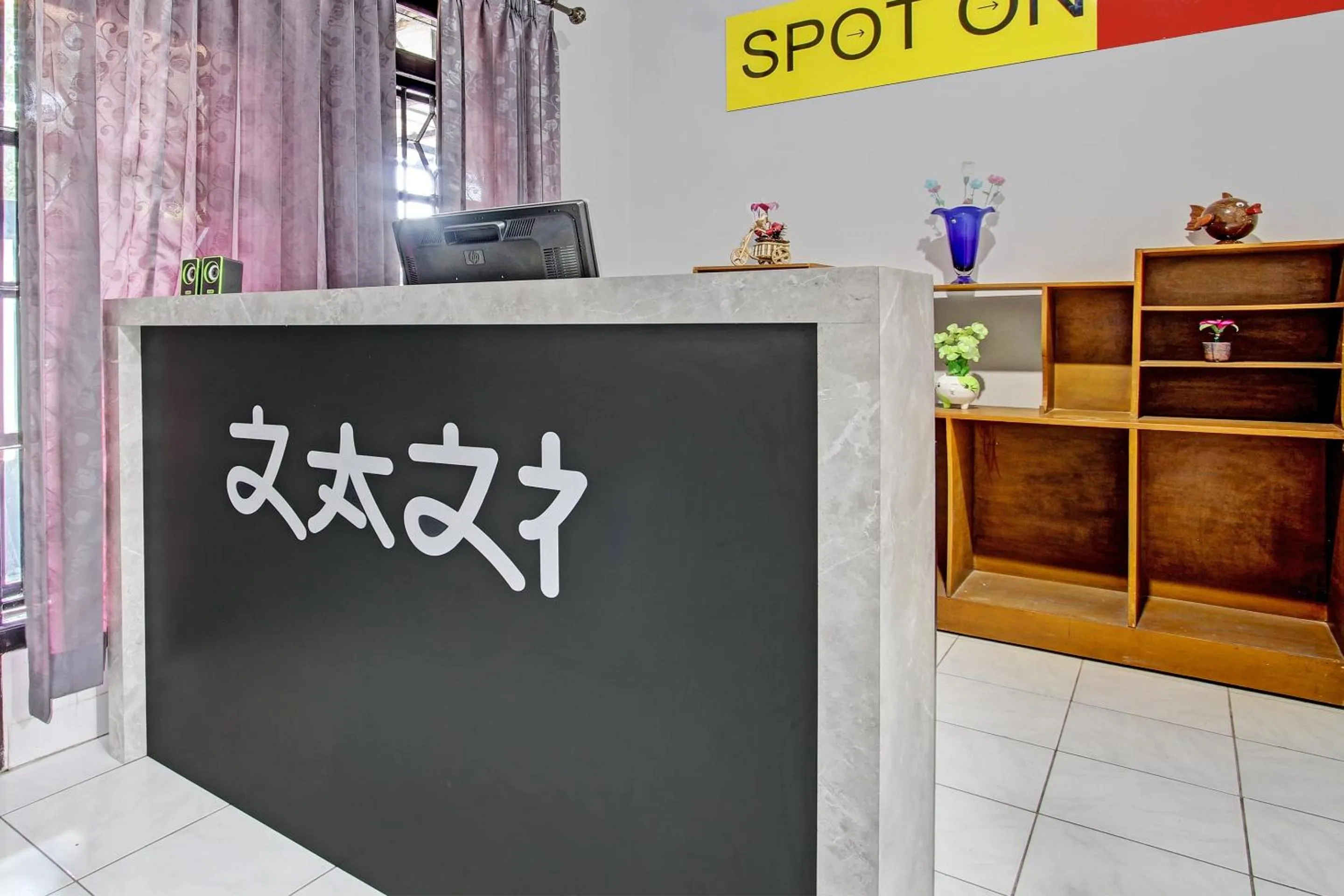 Lobby or reception in OYO Life 92575 Zazi Homestay