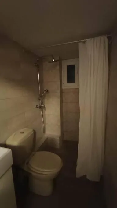 Apartment by the Sepolia metro