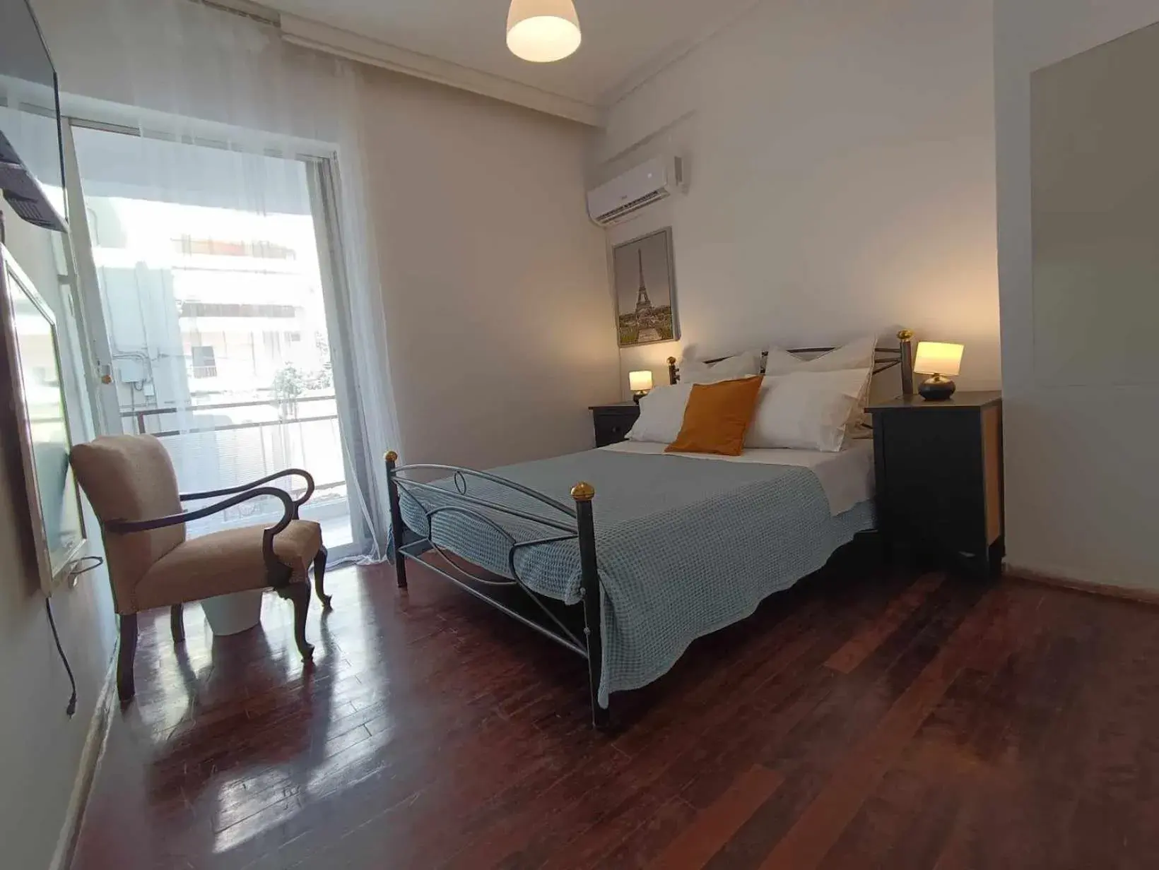 Apartment by the Sepolia metro Apartment by the Sepolia metro