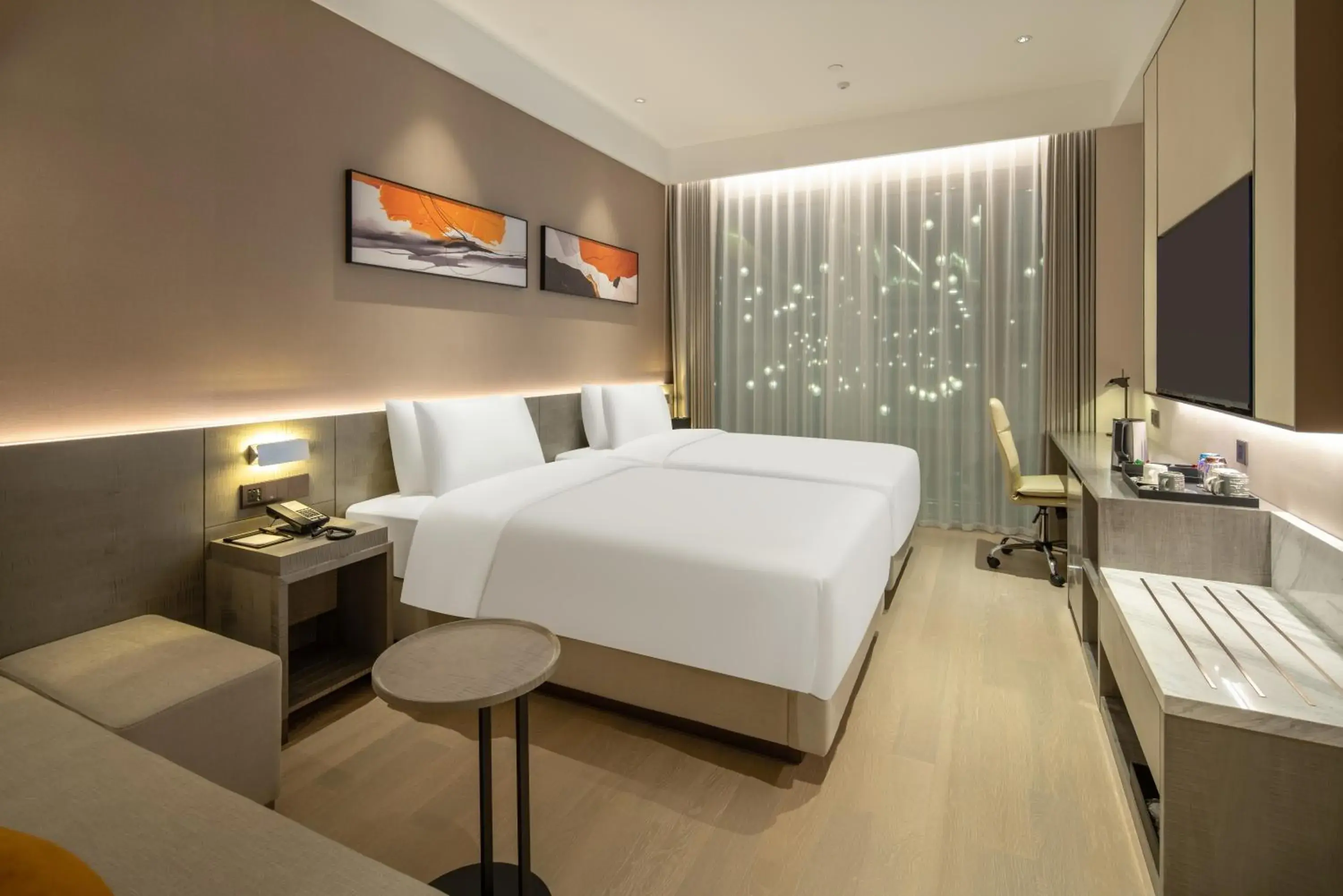 View (from property/room), Bed in Hyatt Place Linyi People Square View (from property/room), Bed in Hyatt Place Linyi People Square