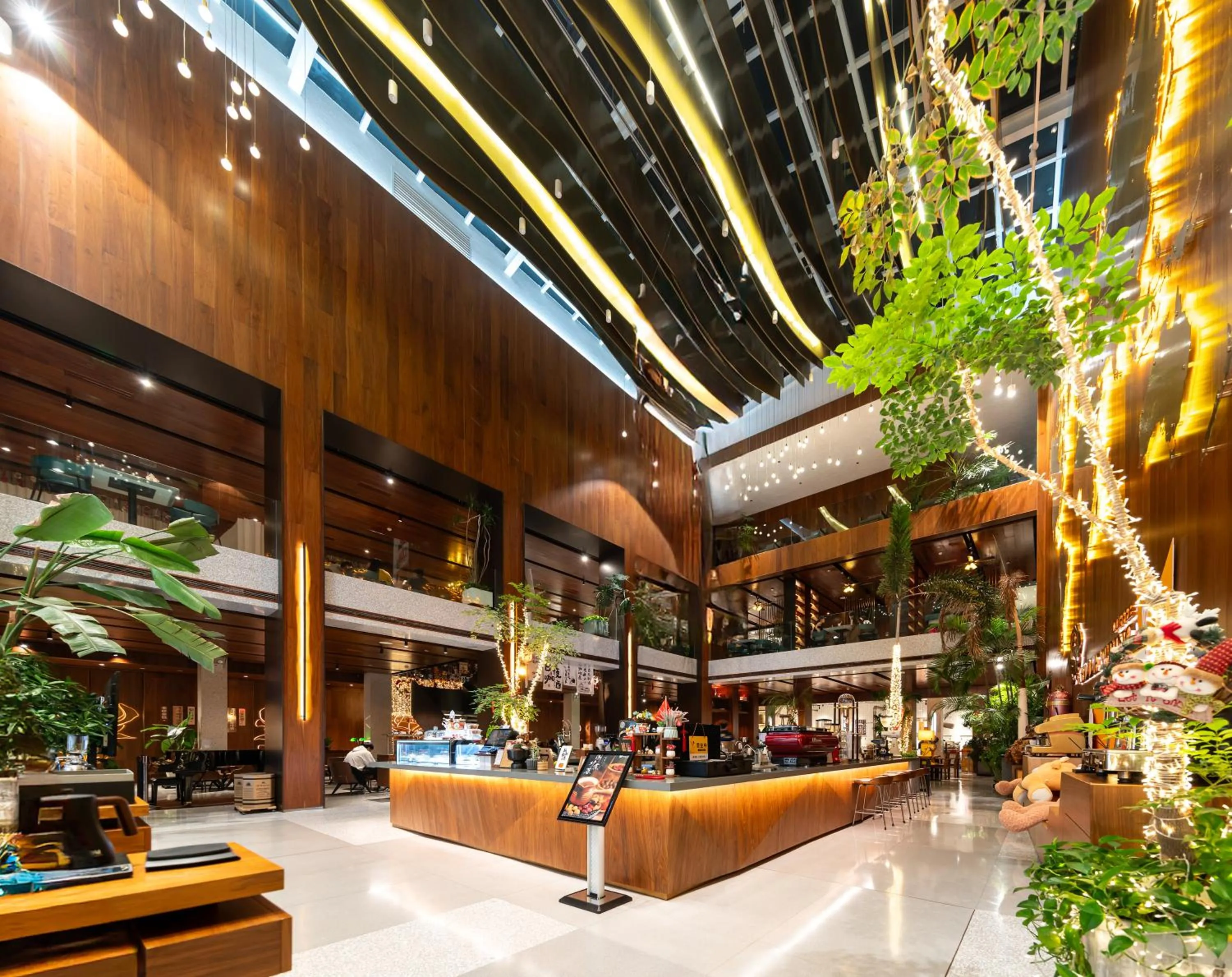 Restaurant/places to eat in Hyatt Place Linyi People Square