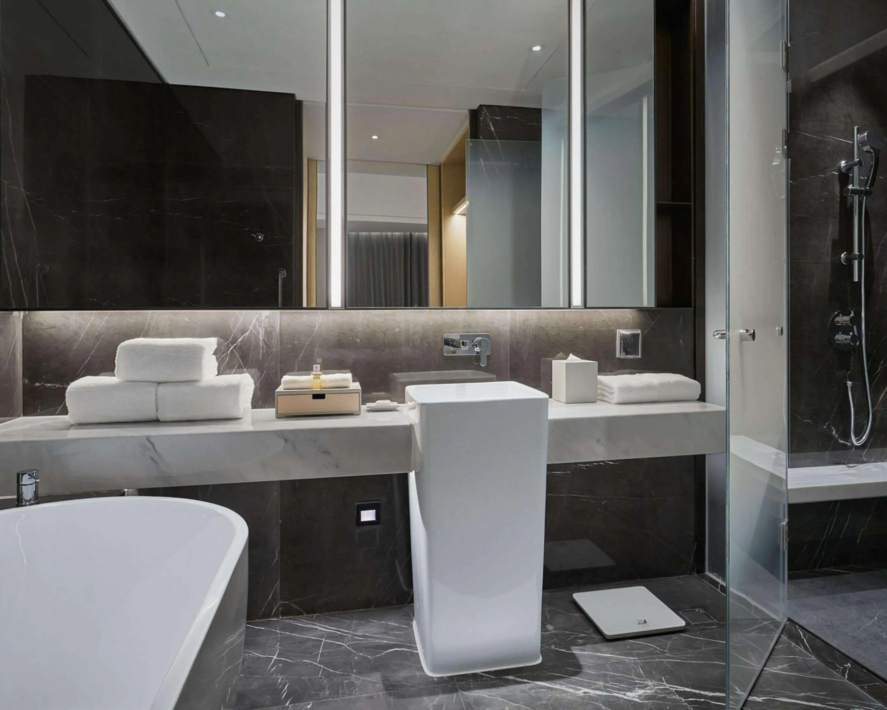 Bathroom in Hyatt Place Yantai Development Zone