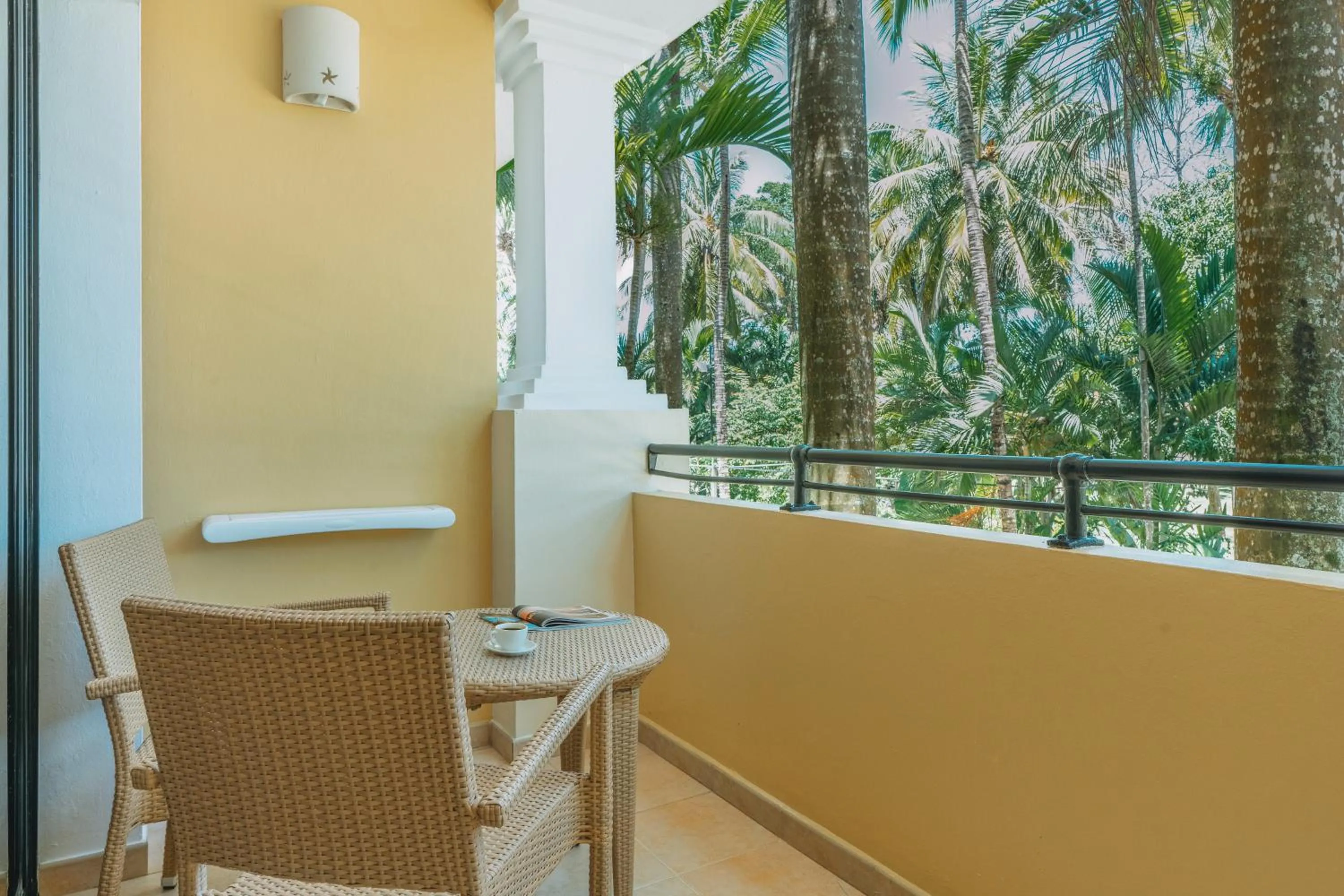 Balcony/Terrace in Iberostar Waves Costa Dorada - All Inclusive