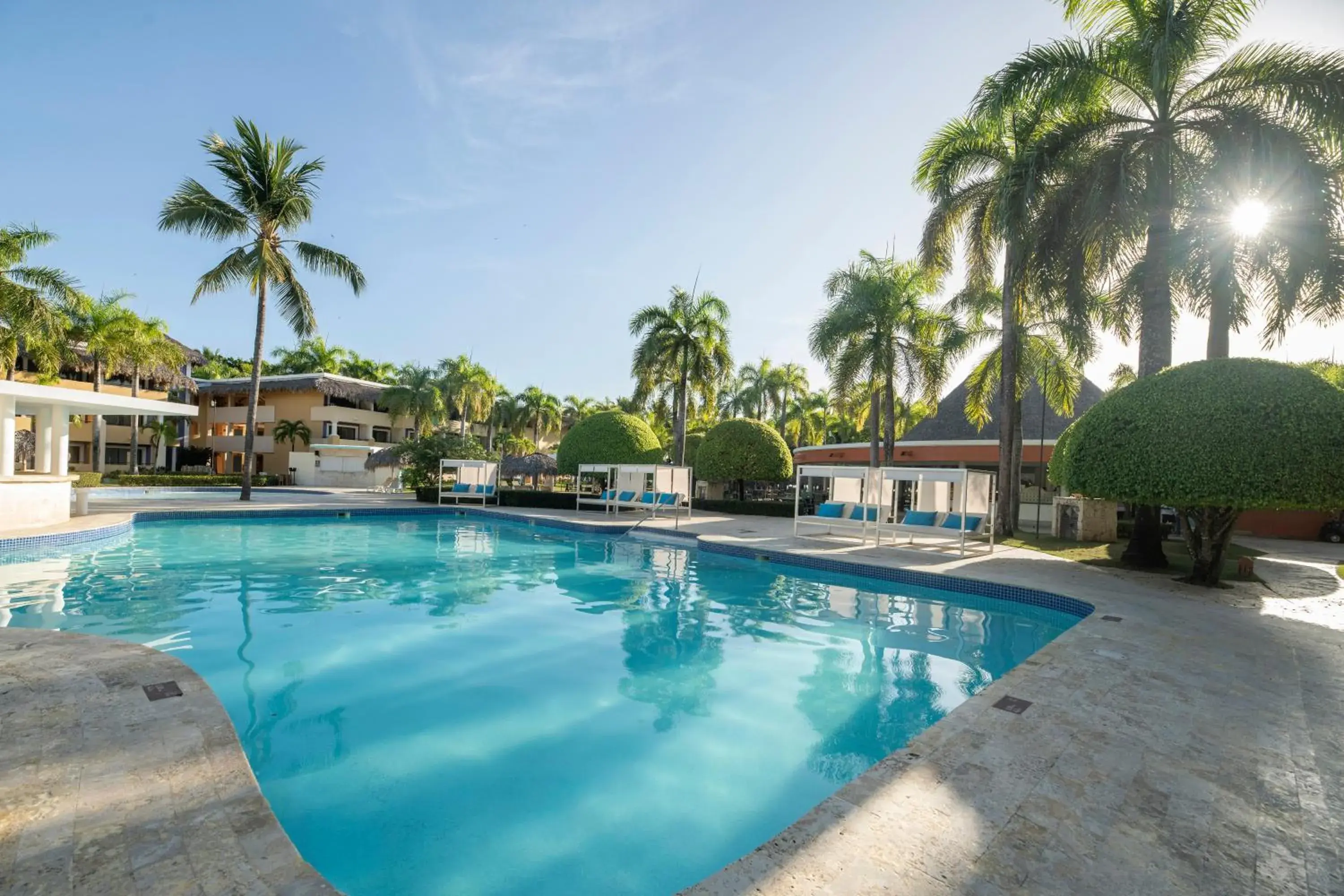 Swimming pool in Iberostar Waves Costa Dorada - All Inclusive Swimming pool in Iberostar Waves Costa Dorada - All Inclusive