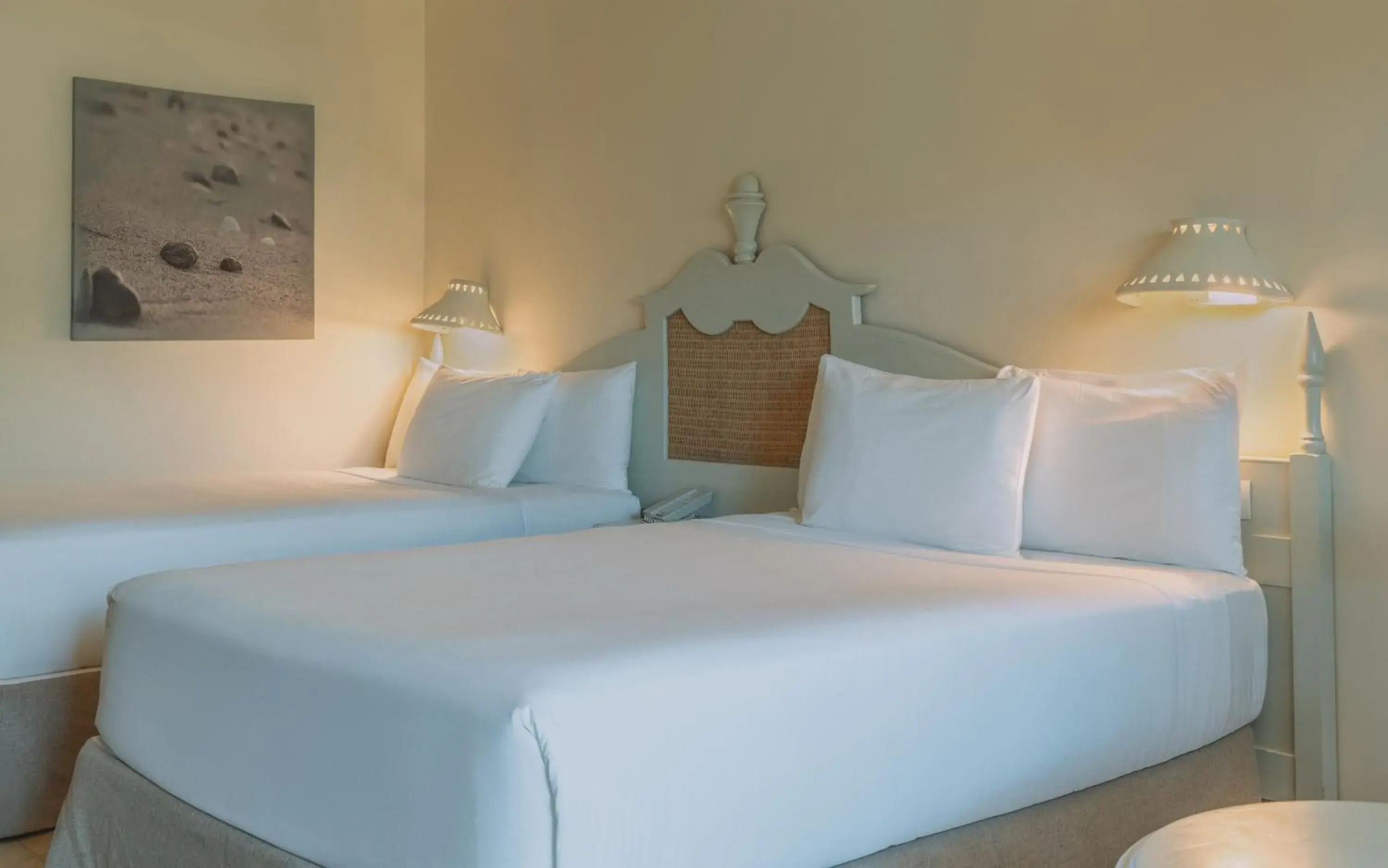 Bed in Iberostar Waves Costa Dorada - All Inclusive Bed in Iberostar Waves Costa Dorada - All Inclusive
