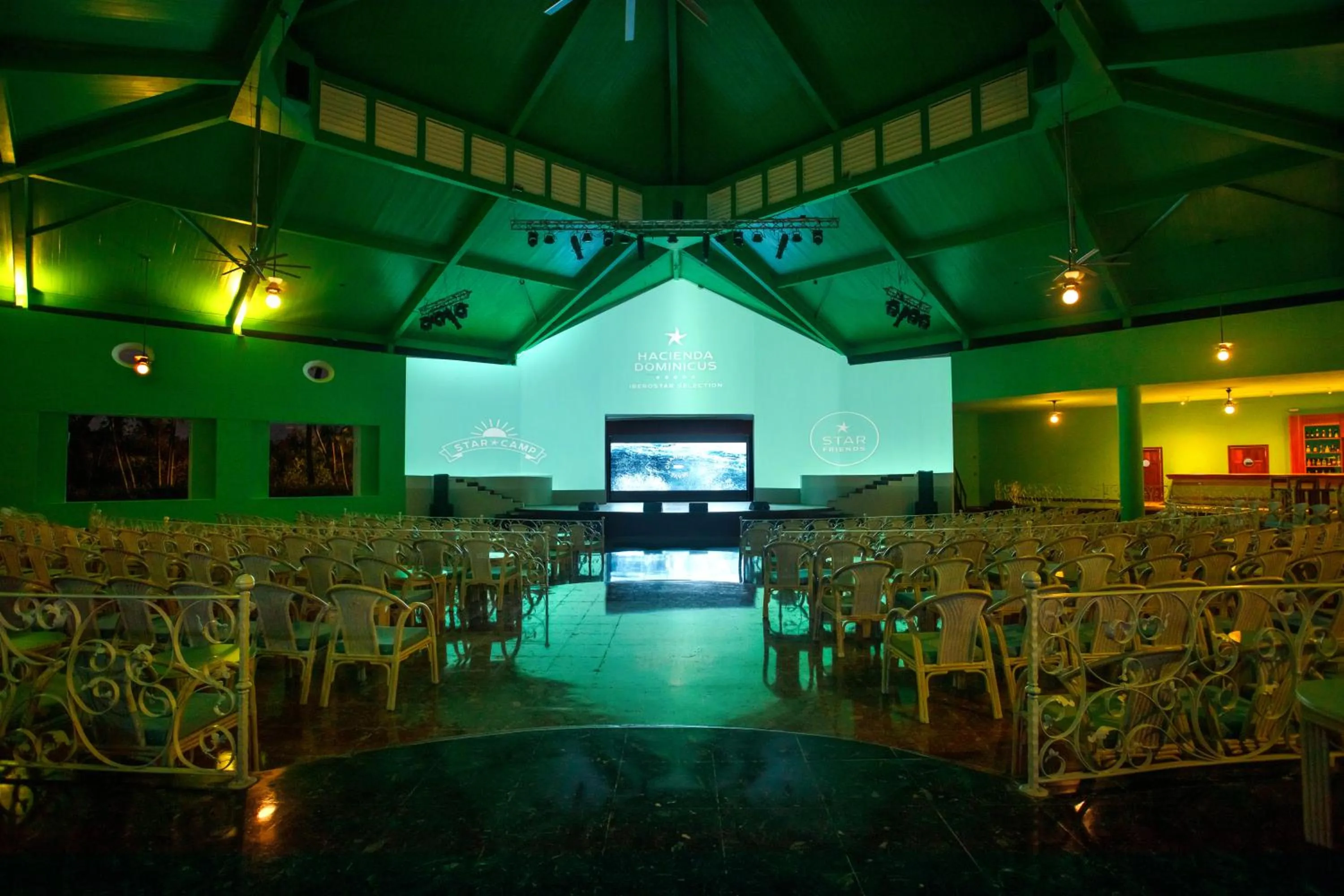 Evening entertainment in Iberostar Selection Hacienda Dominicus - All Inclusive