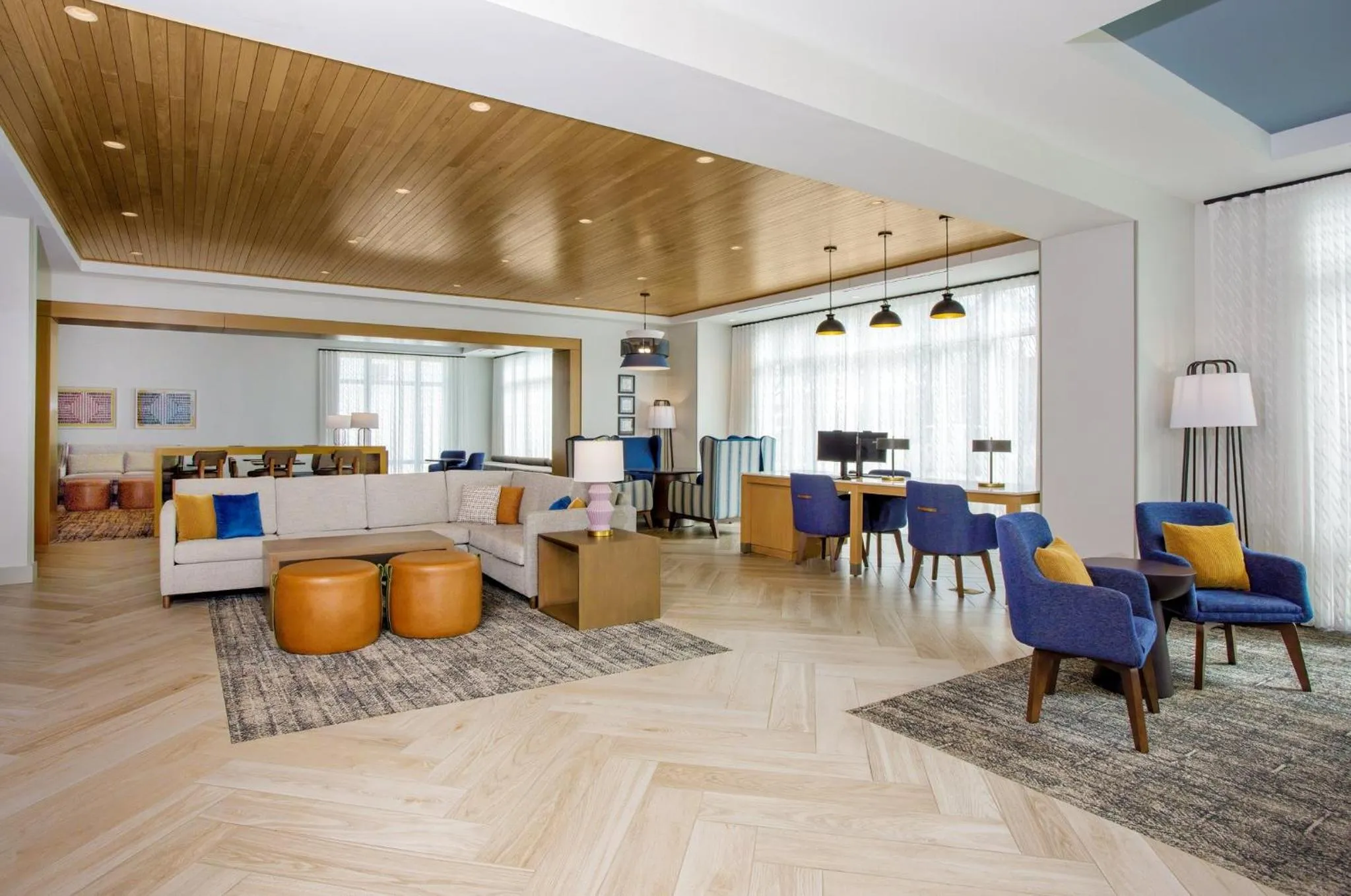 Property building in Staybridge Suites Winter Haven - Auburndale