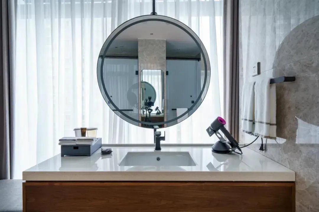 UrCove by HYATT Futian CBD-毗邻福田站和星河COCO Park 尊享免费迷你吧