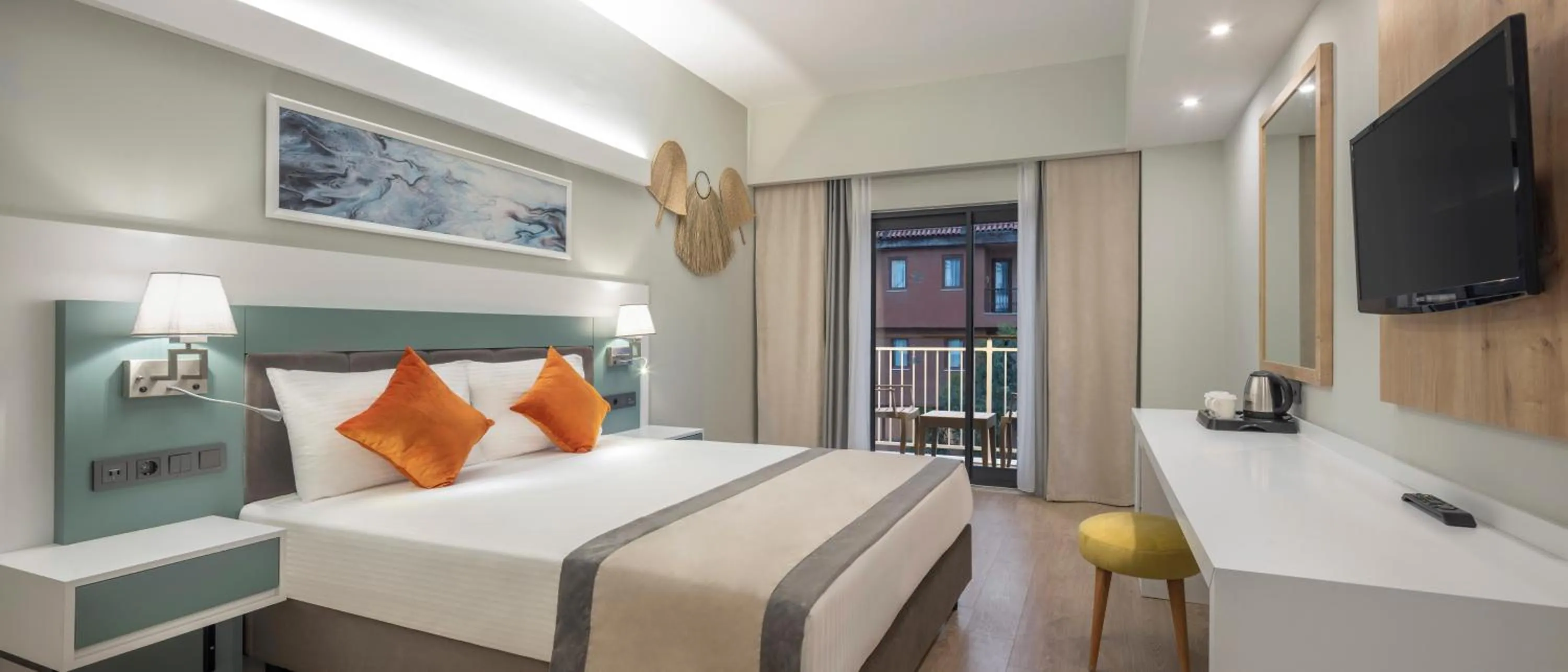 Photo of the whole room, Bed in Arcanus Hotels Trendline Side