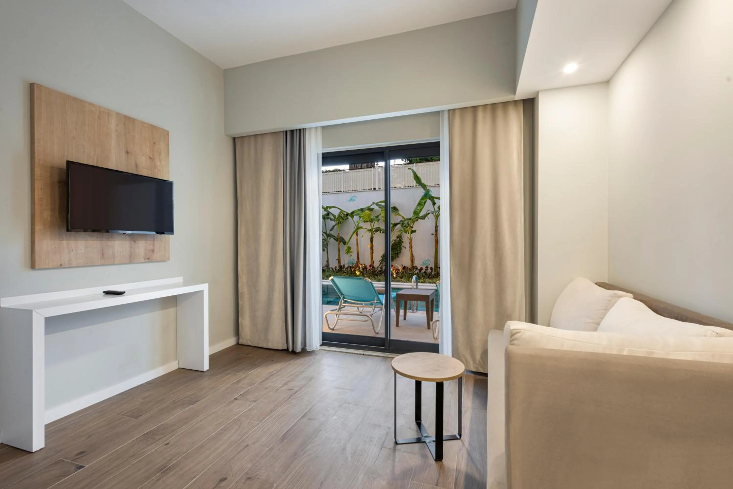 Bed in Arcanus Hotels Trendline Side