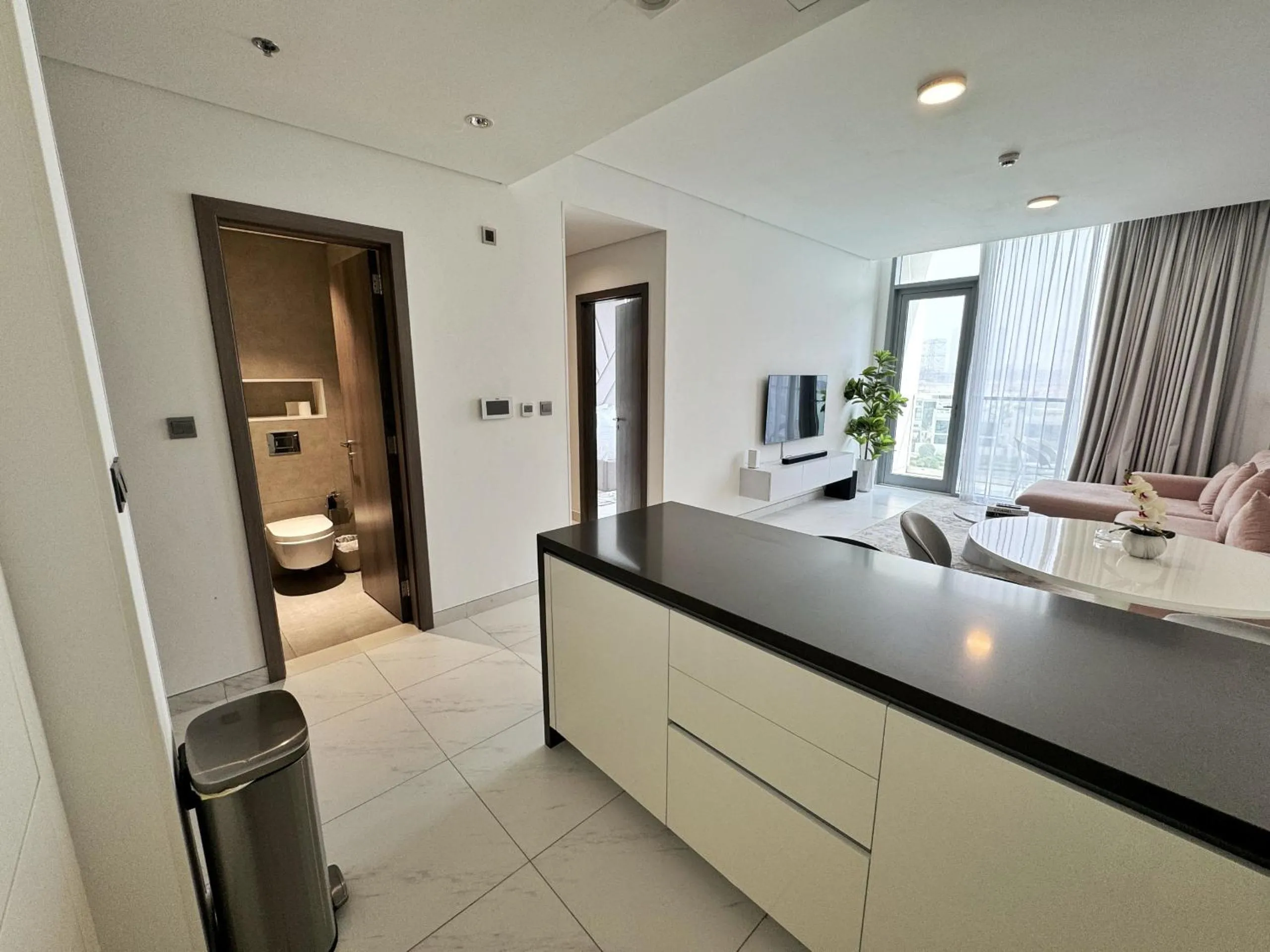 Panoramic 1br with Crystal Lagoon & Downtown View